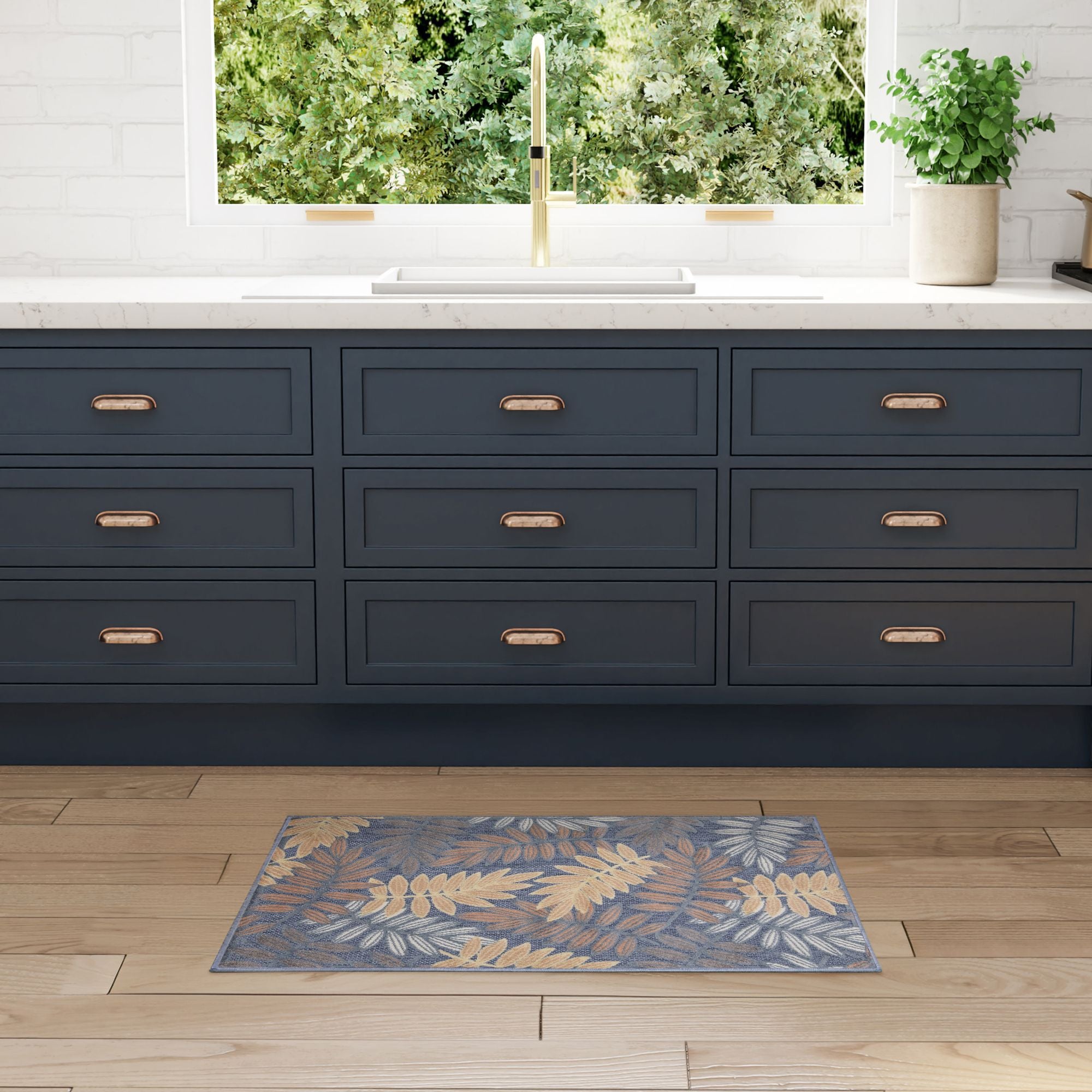 Blue Rose Tropical Leaf Indoor/Outdoor Patio Rug