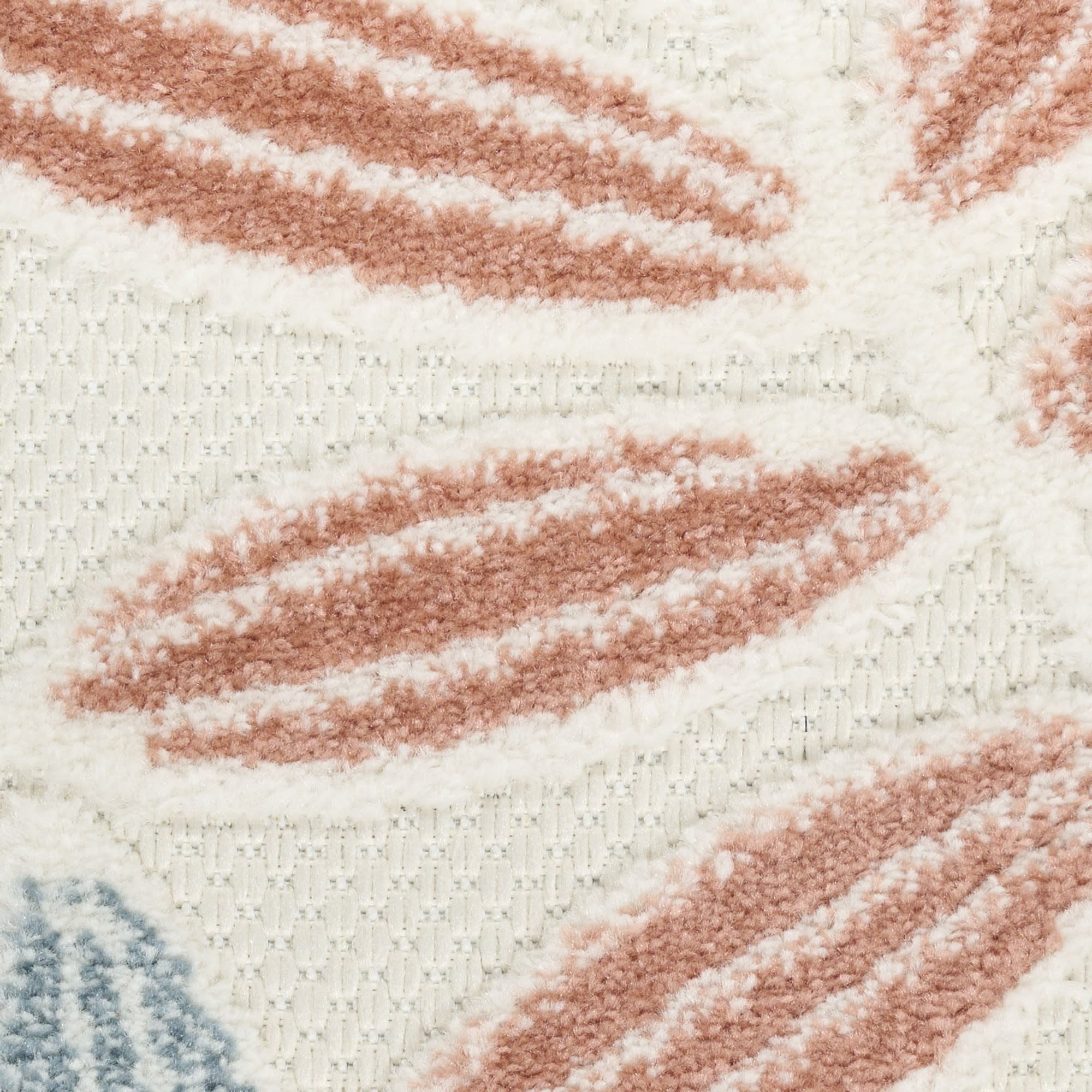 Ivory Blue Tropical Leaf Indoor/Outdoor Patio Rug