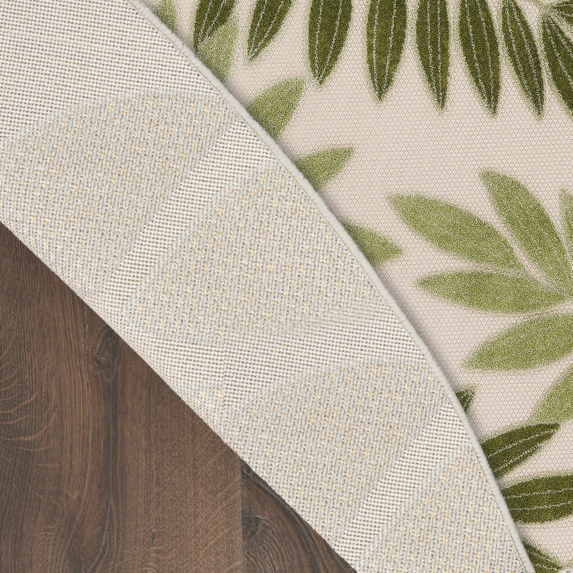 Ivory Green Tropical Leaf Indoor/Outdoor Patio Rug