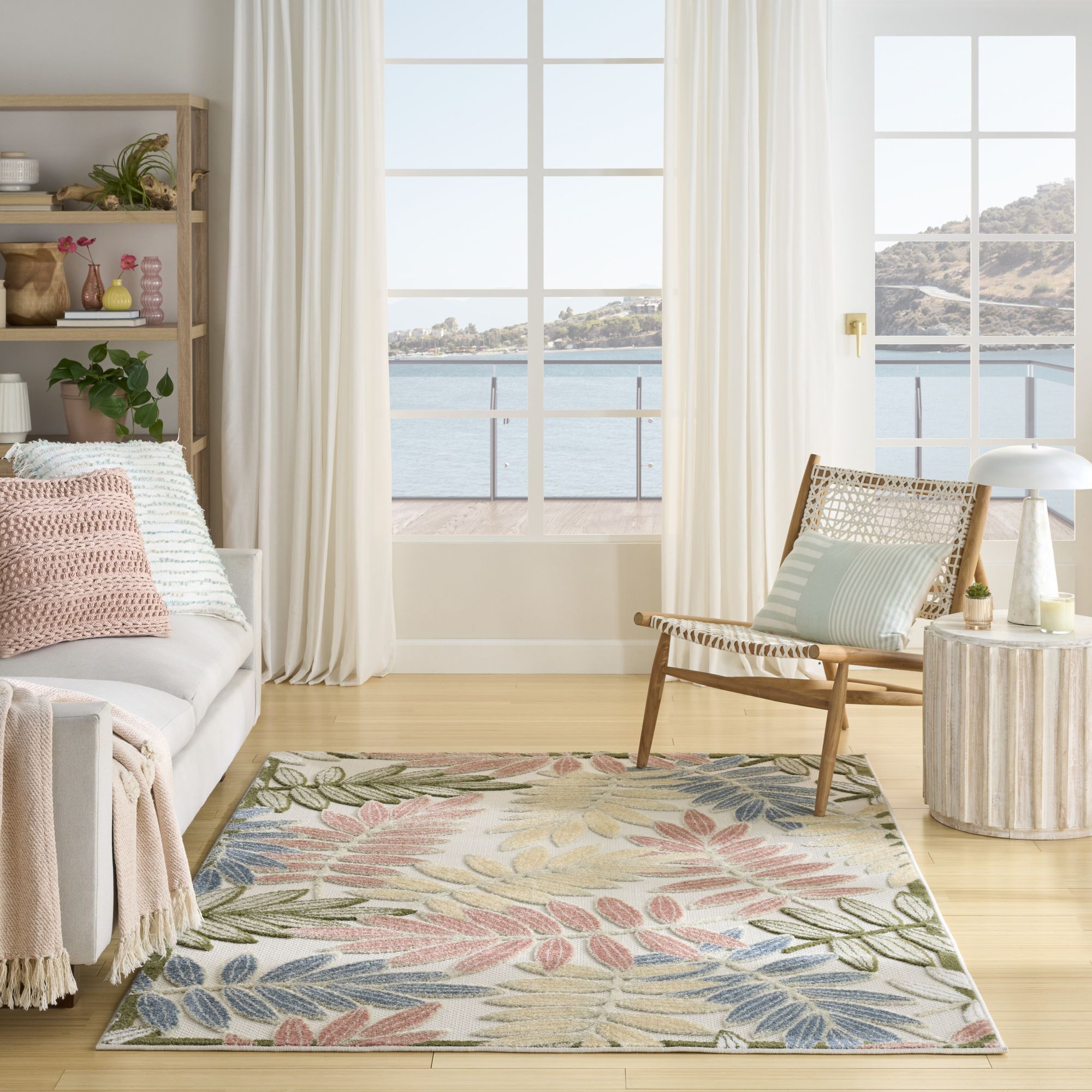 Ivory Rose Tropical Leaf Indoor/Outdoor Patio Rug