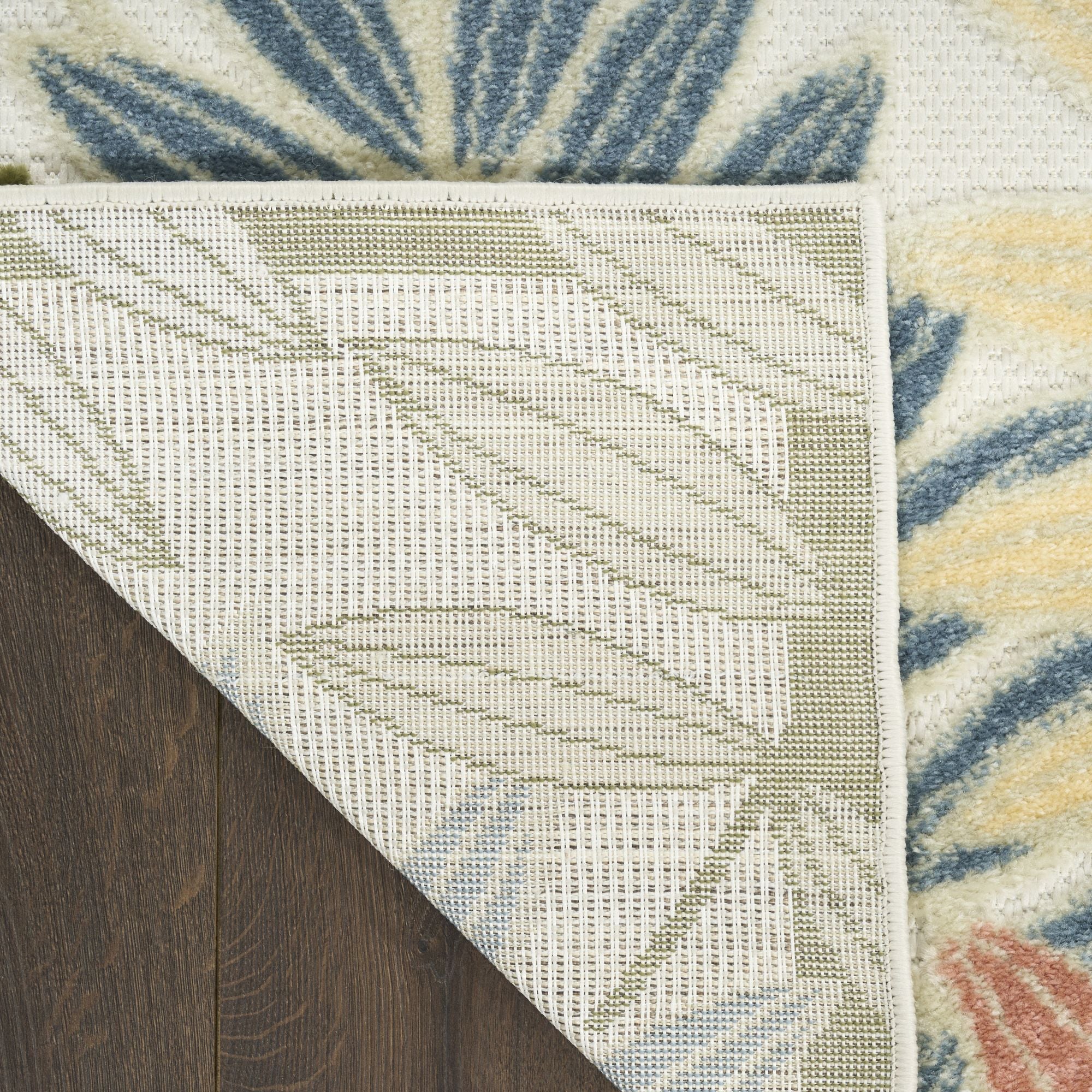 Ivory Rose Tropical Leaf Indoor/Outdoor Patio Rug