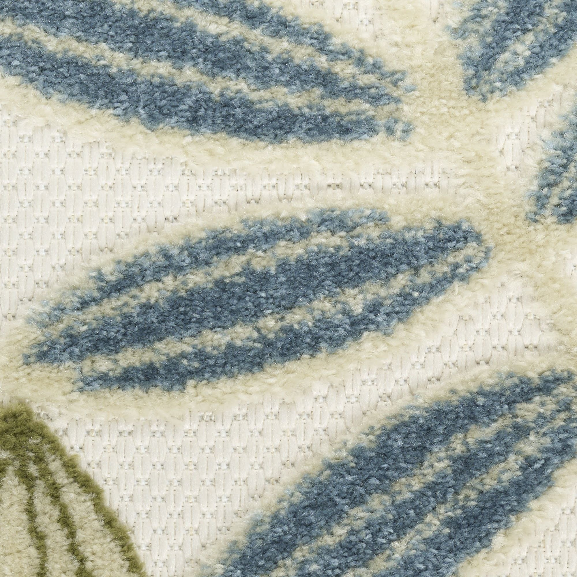 Ivory Rose Tropical Leaf Indoor/Outdoor Patio Rug