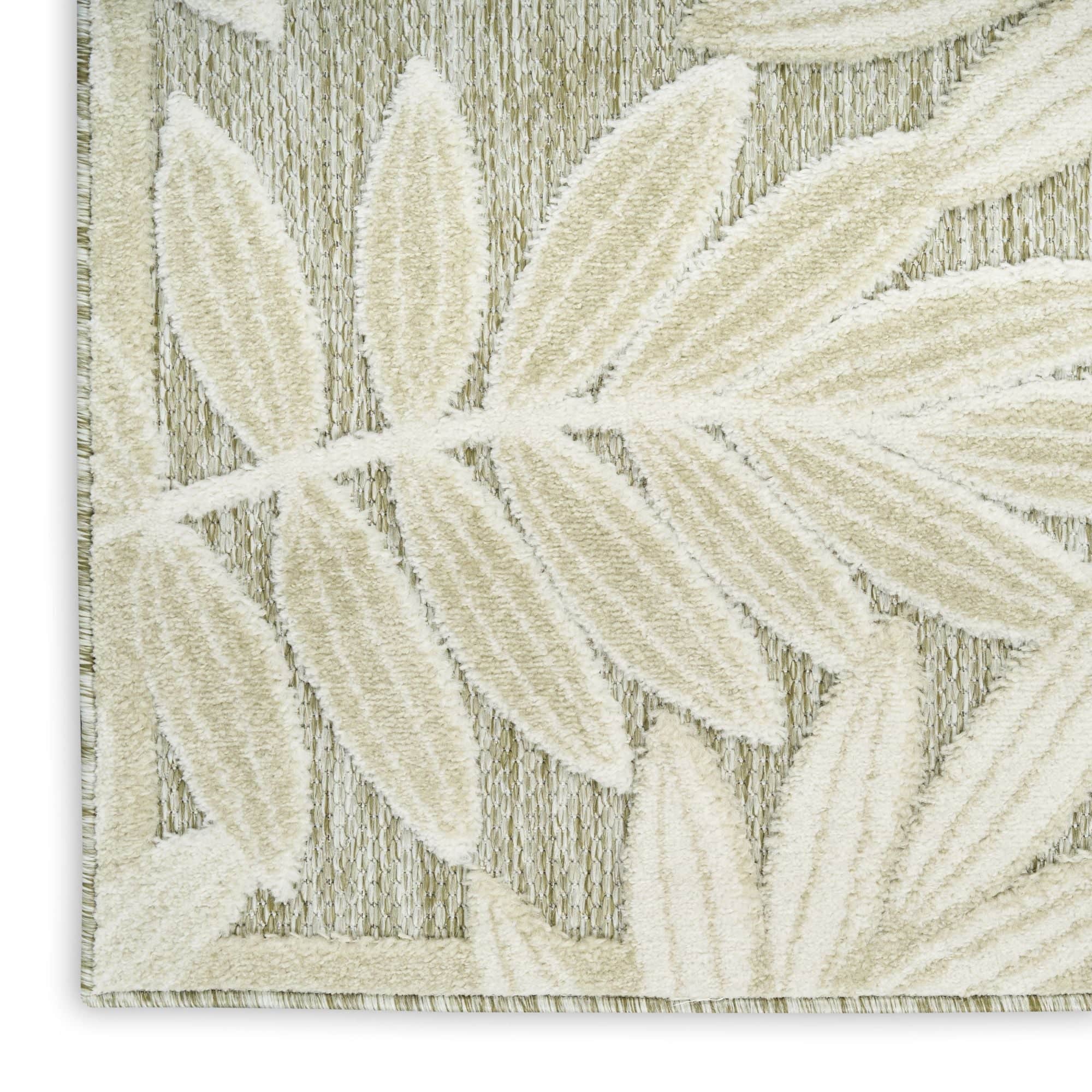 Ivory Sage Tropical Leaf Indoor/Outdoor Patio Rug