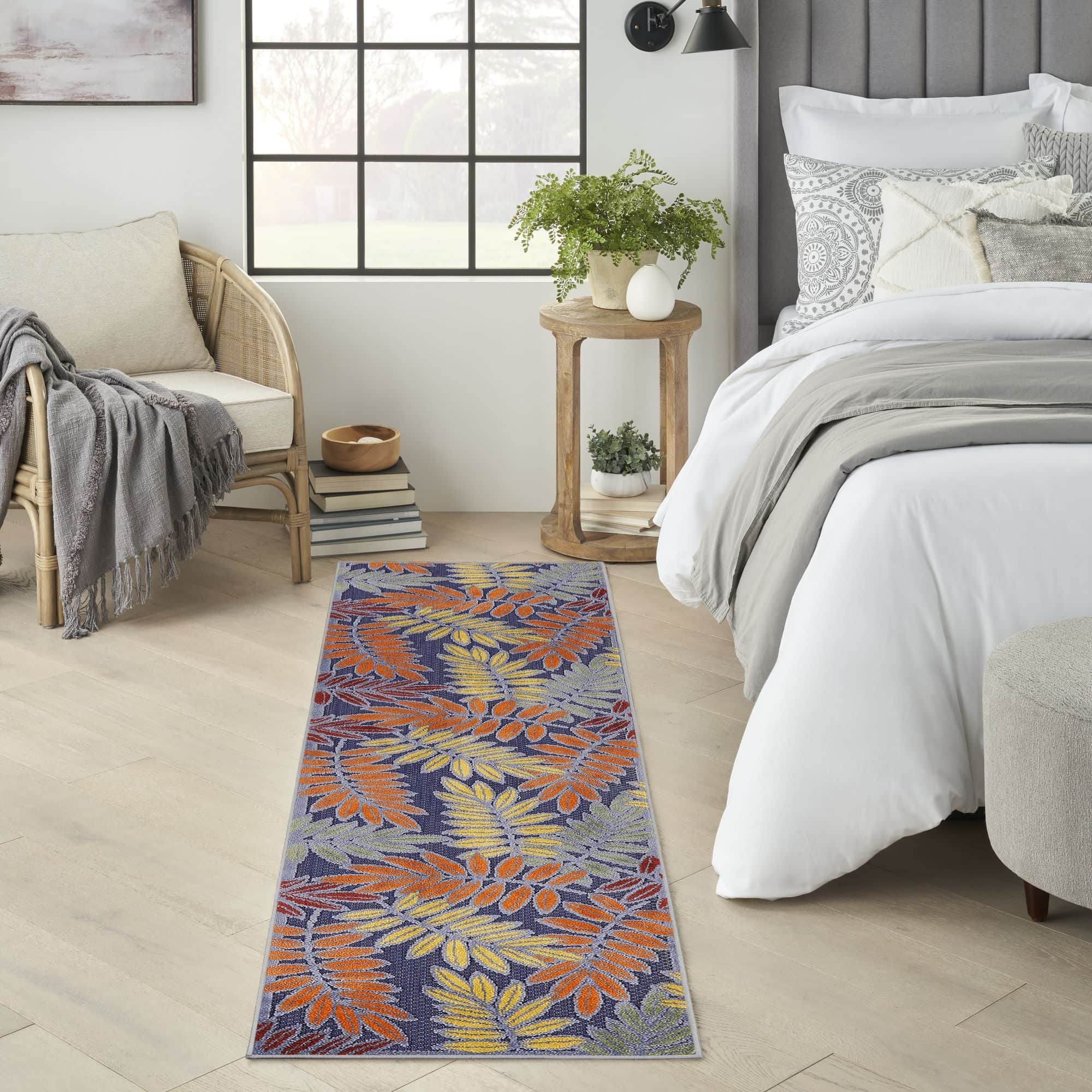 Navy Multicolor Tropical Leaf Indoor/Outdoor Patio Rug