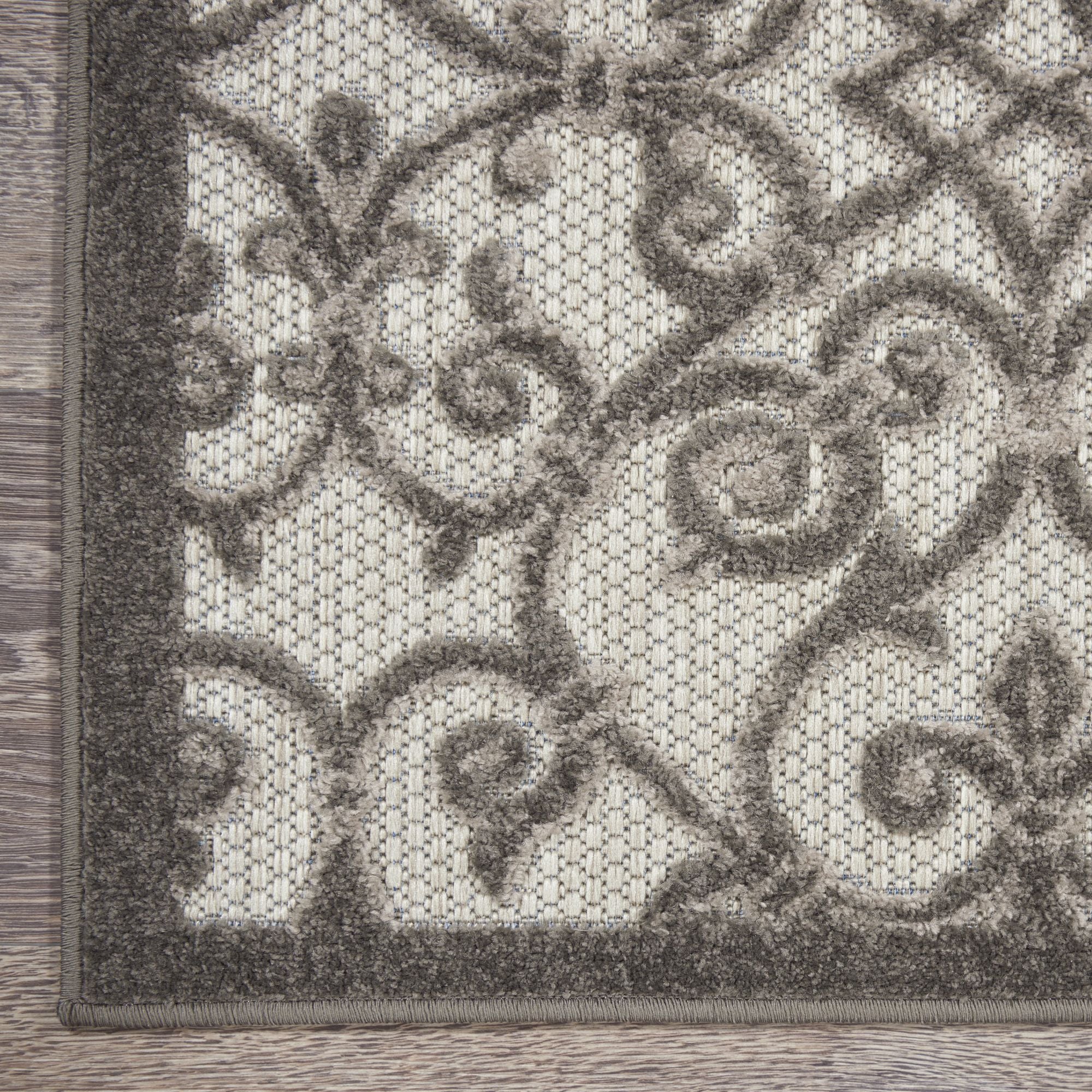 Grey Charcoal Contemporary Floral Indoor-Outdoor Patio Rug