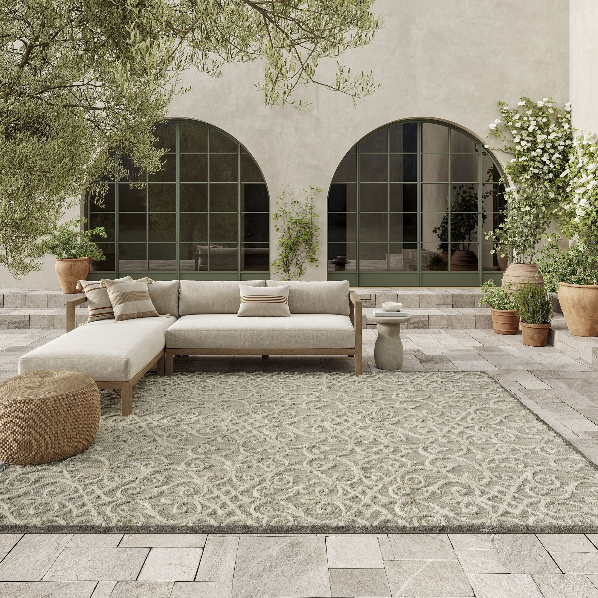 Natural Contemporary Floral Indoor-Outdoor Patio Rug