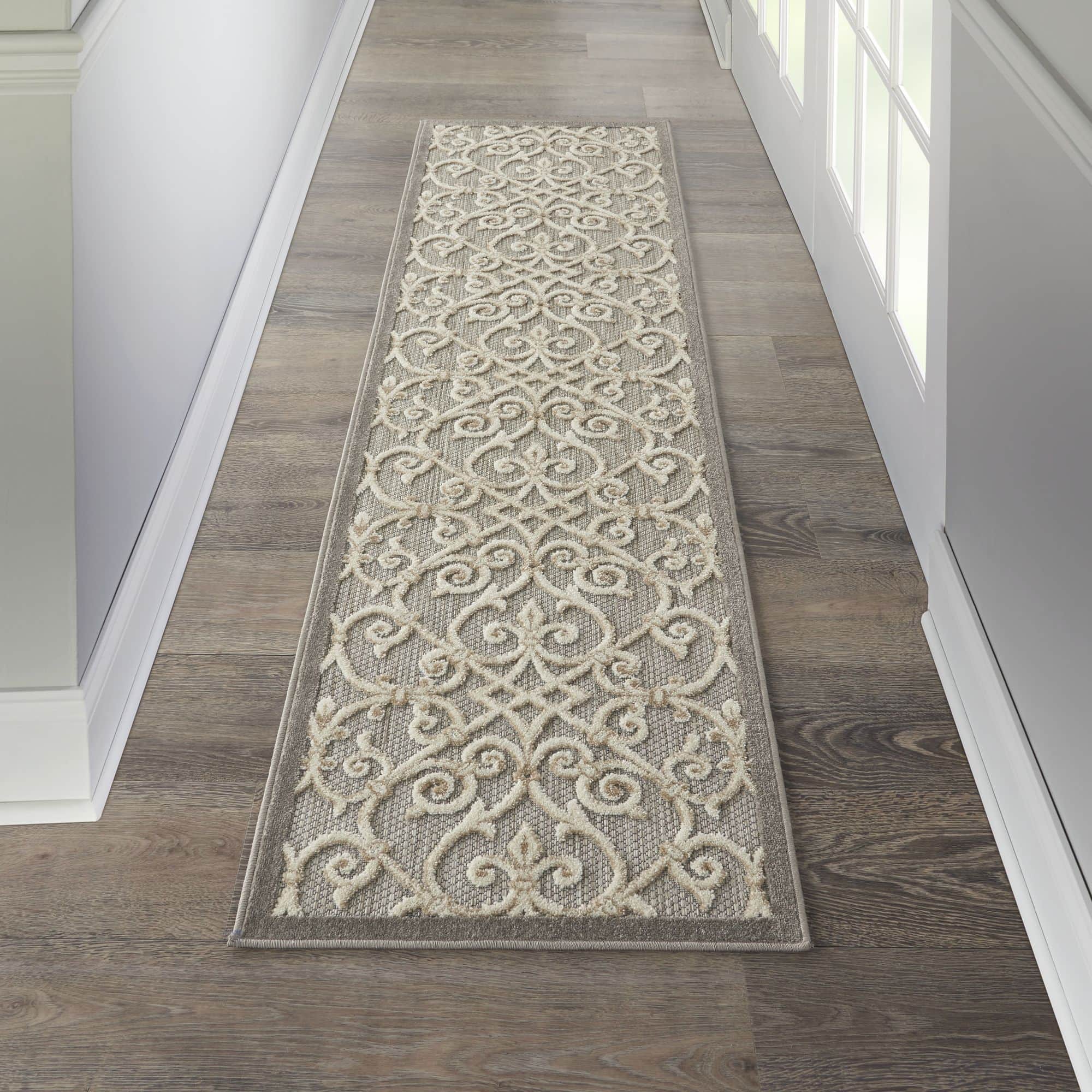 Natural Contemporary Floral Indoor-Outdoor Patio Rug