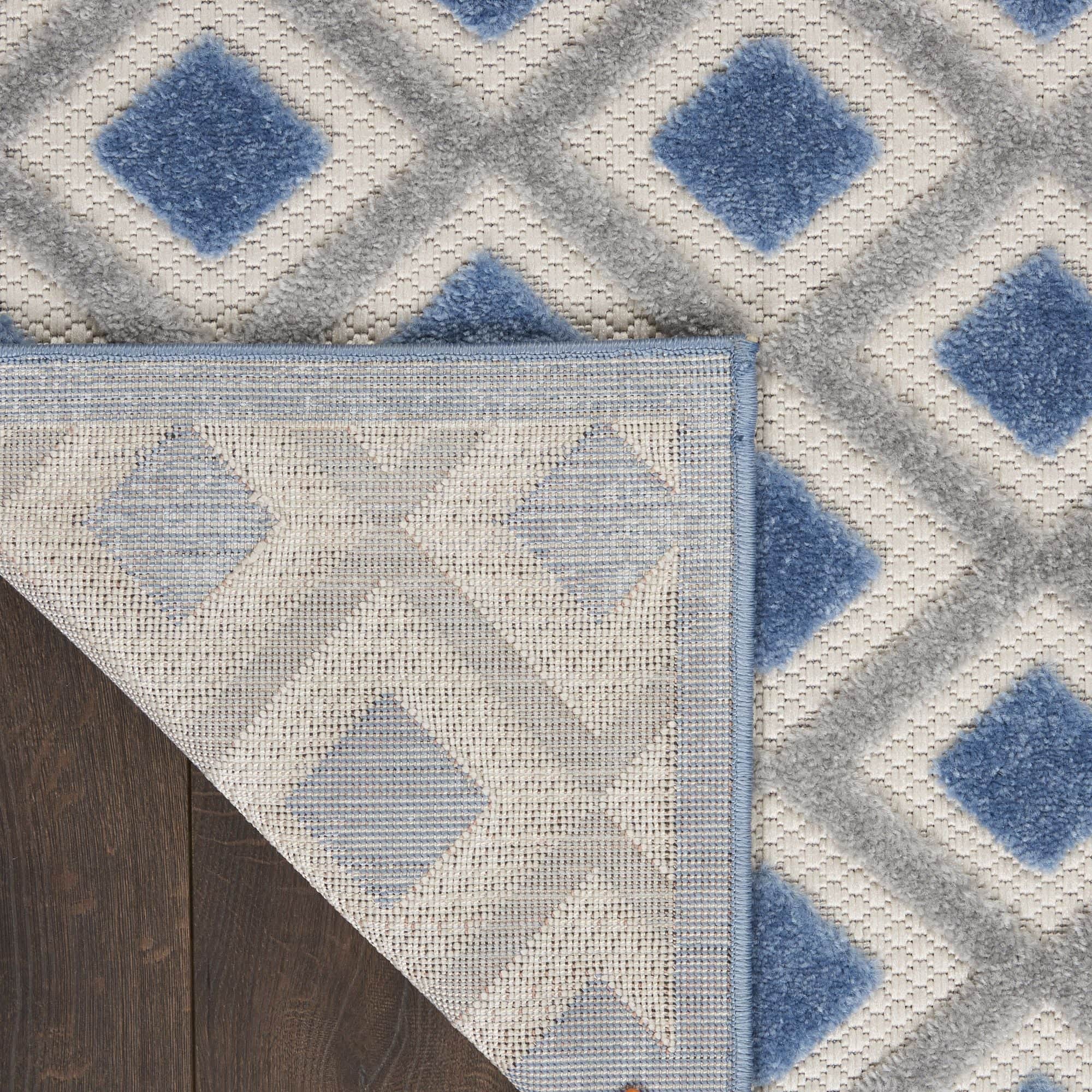 Blue Grey Modern Indoor/Outdoor Concentric Diamond Rug