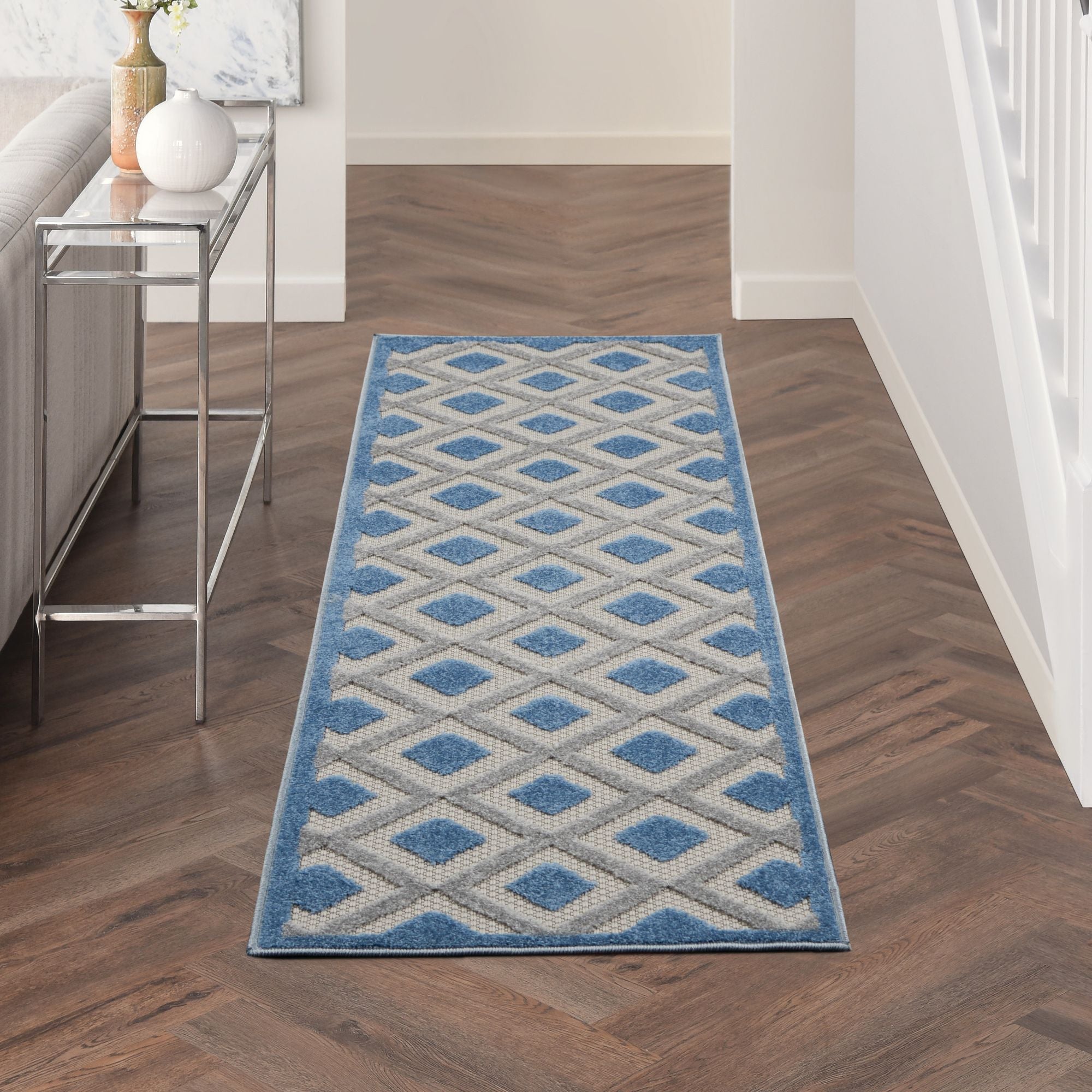 Blue Grey Modern Indoor/Outdoor Concentric Diamond Rug