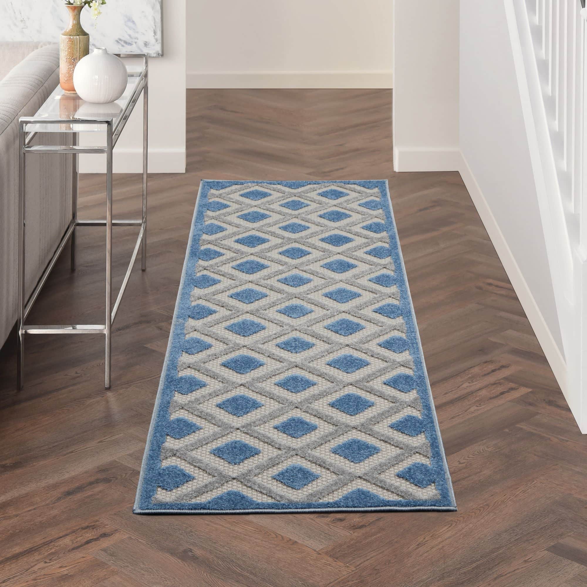 Blue Grey Modern Indoor/Outdoor Concentric Diamond Rug