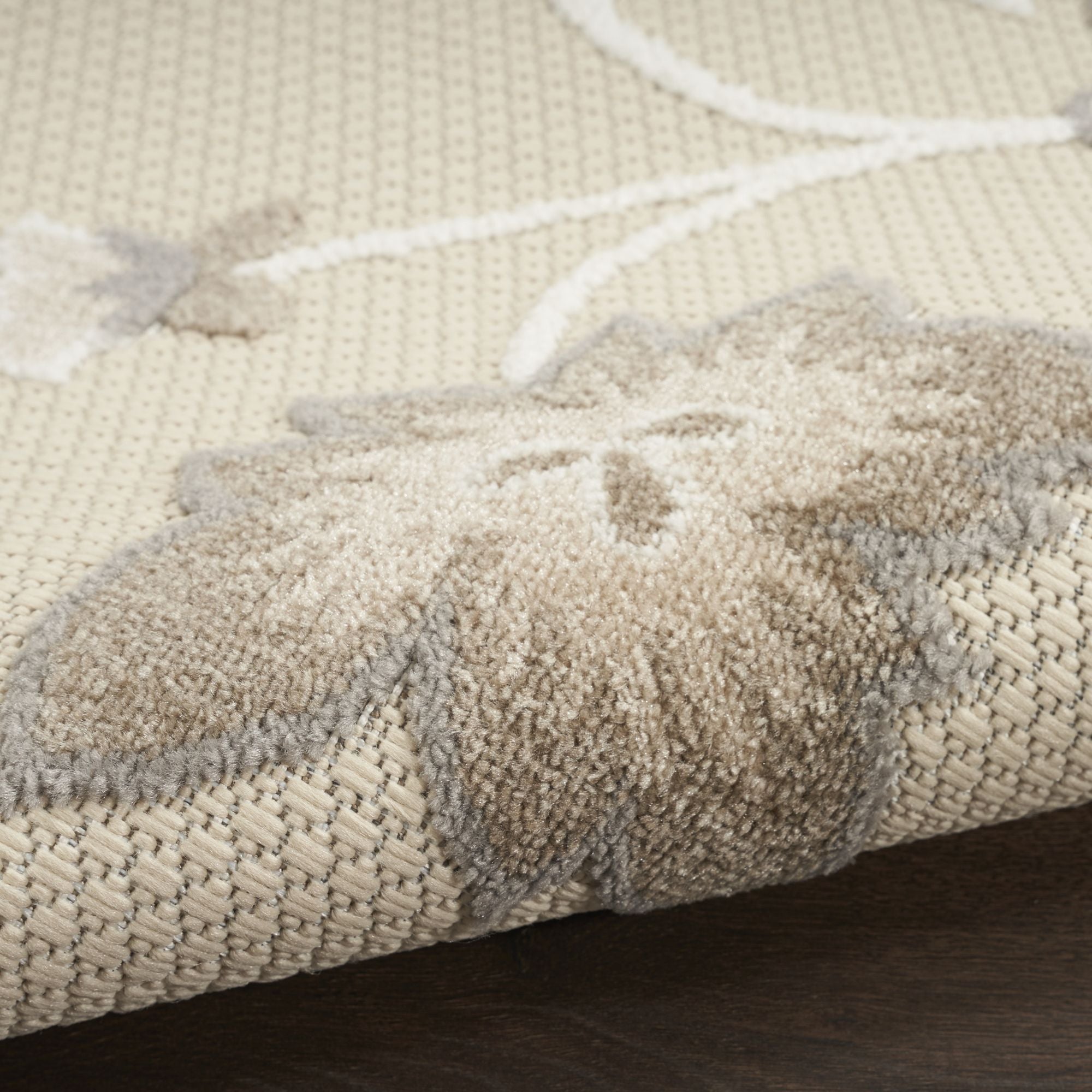 Beige Farmhouse Floral Indoor Outdoor Rug