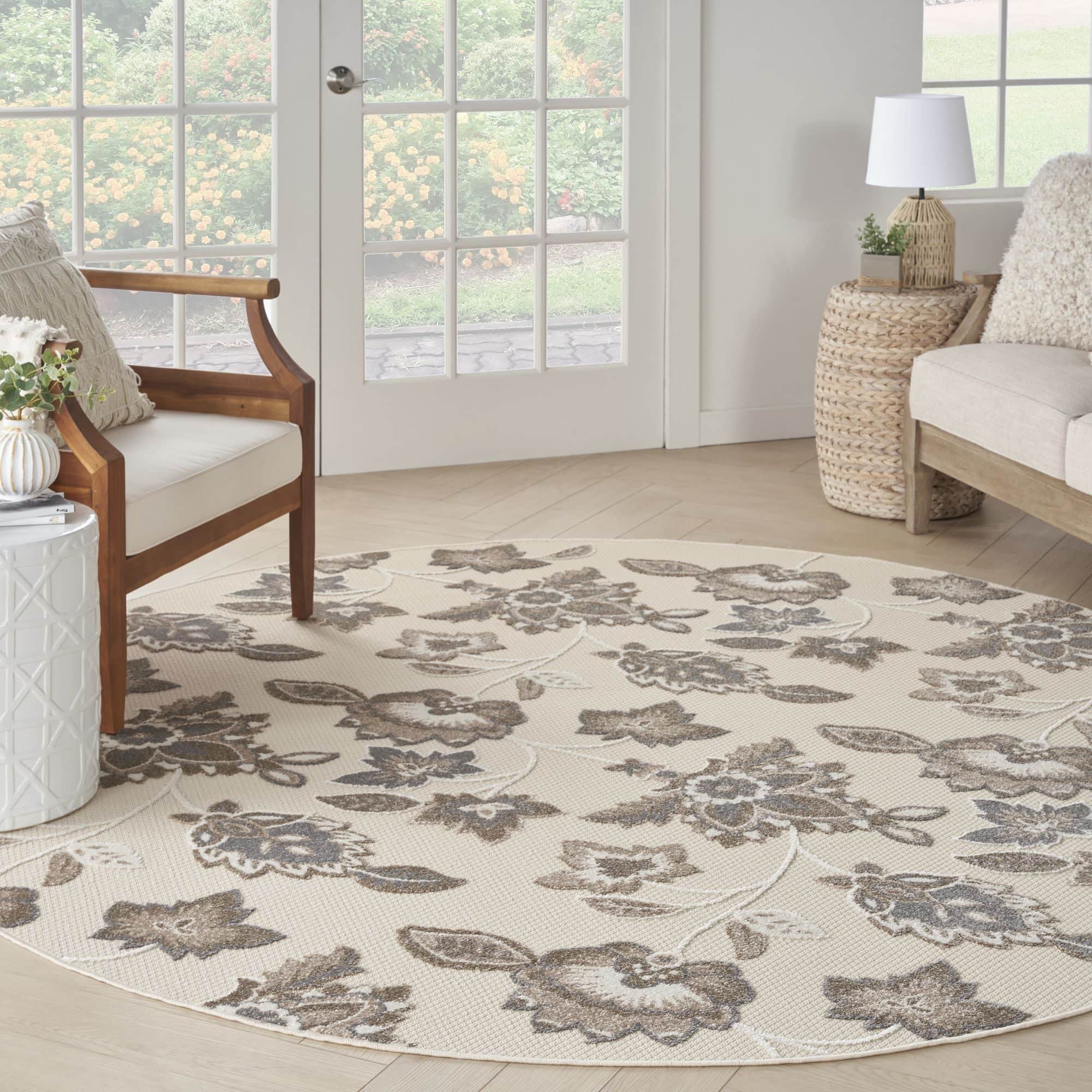 Beige Farmhouse Floral Indoor Outdoor Rug