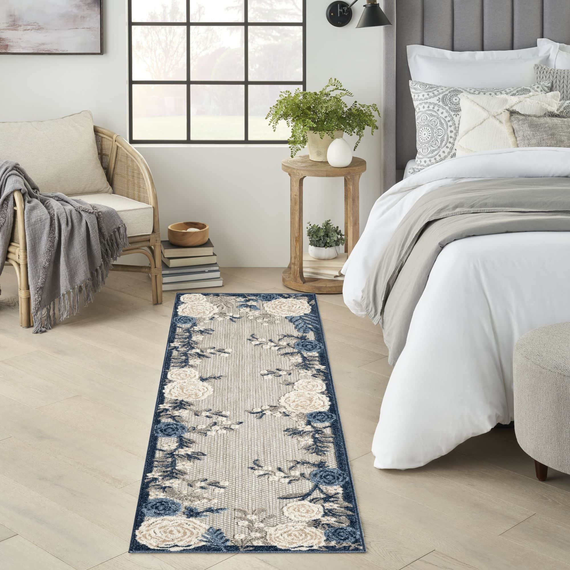Blue Grey Contemporary Indoor-Outdoor Floral Area Rug