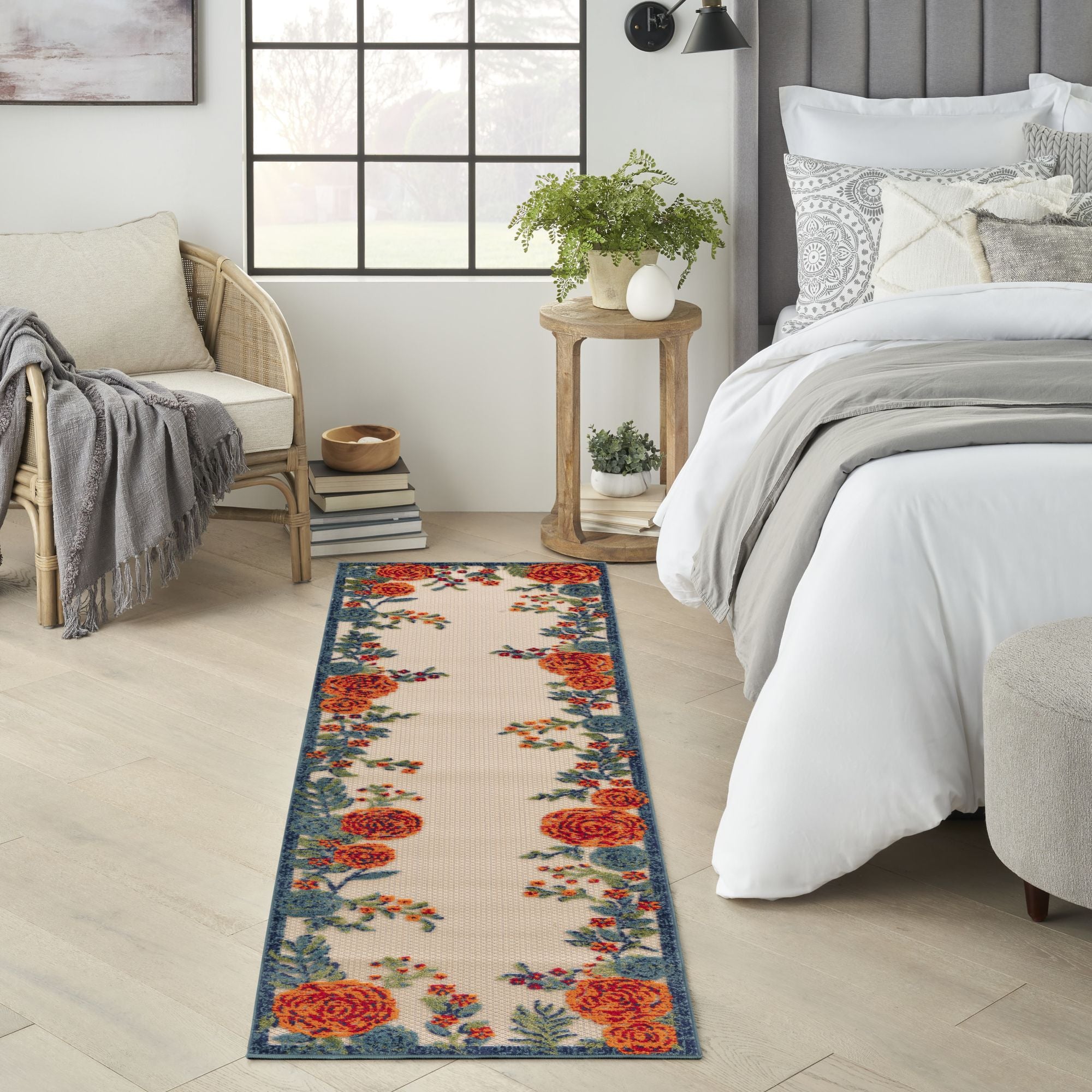 Ivory Multicolor Contemporary Indoor-Outdoor Floral Area Rug