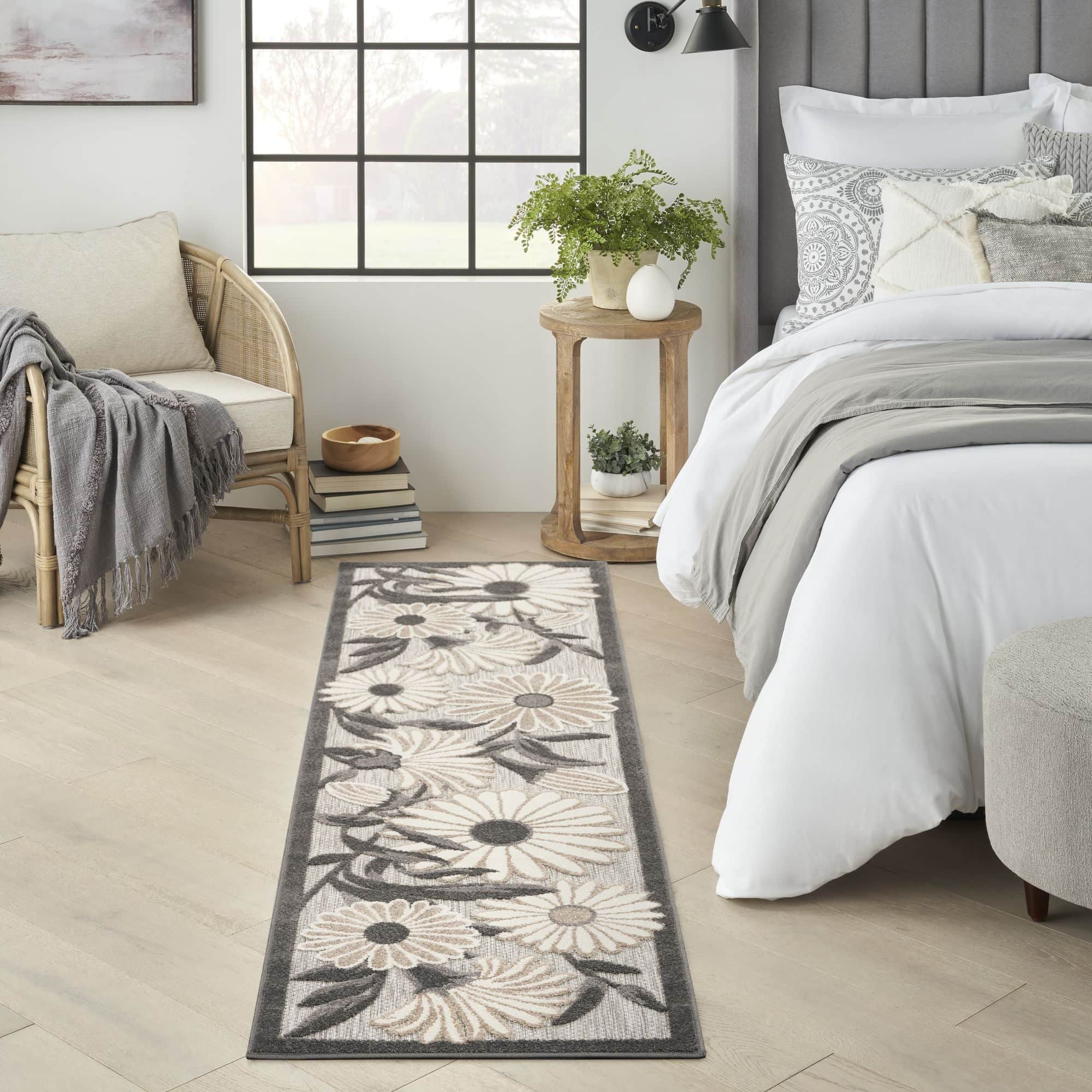 Beige Contemporary Indoor Outdoor Floral Area Rug