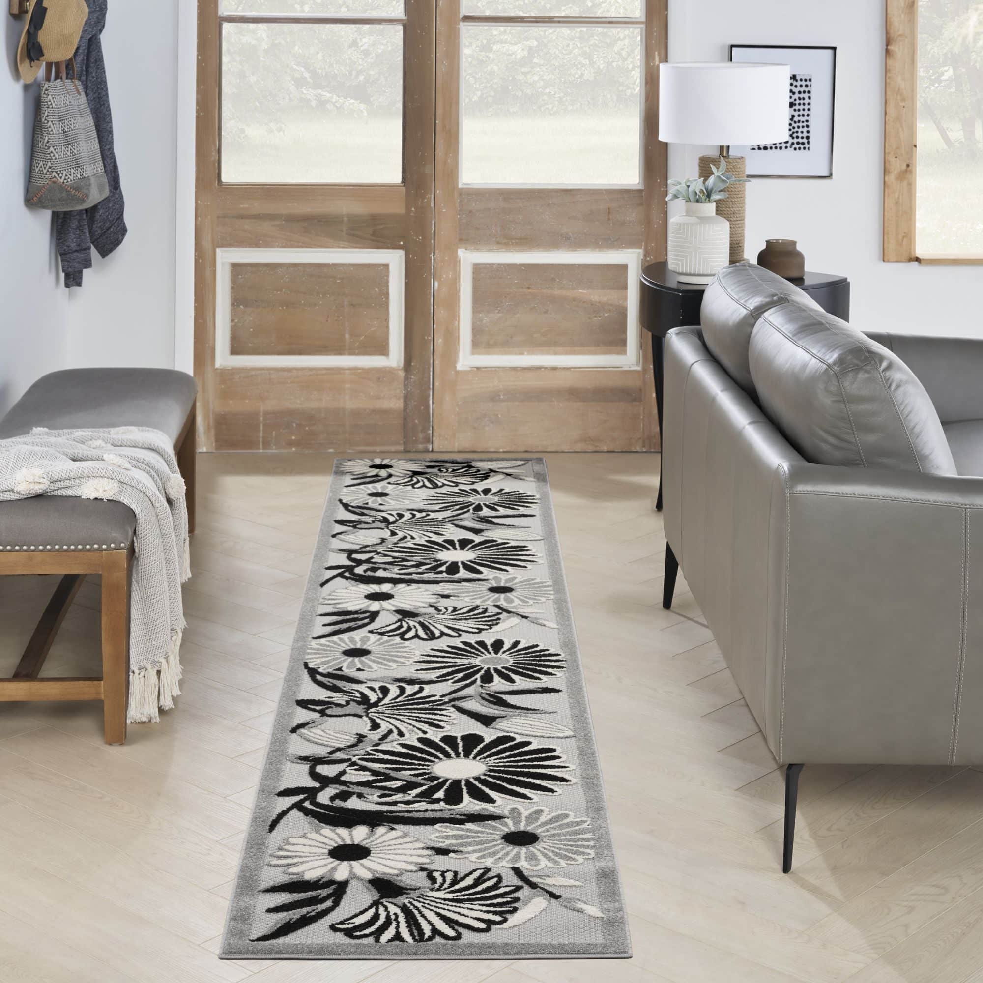 Black White Contemporary Indoor Outdoor Floral Area Rug