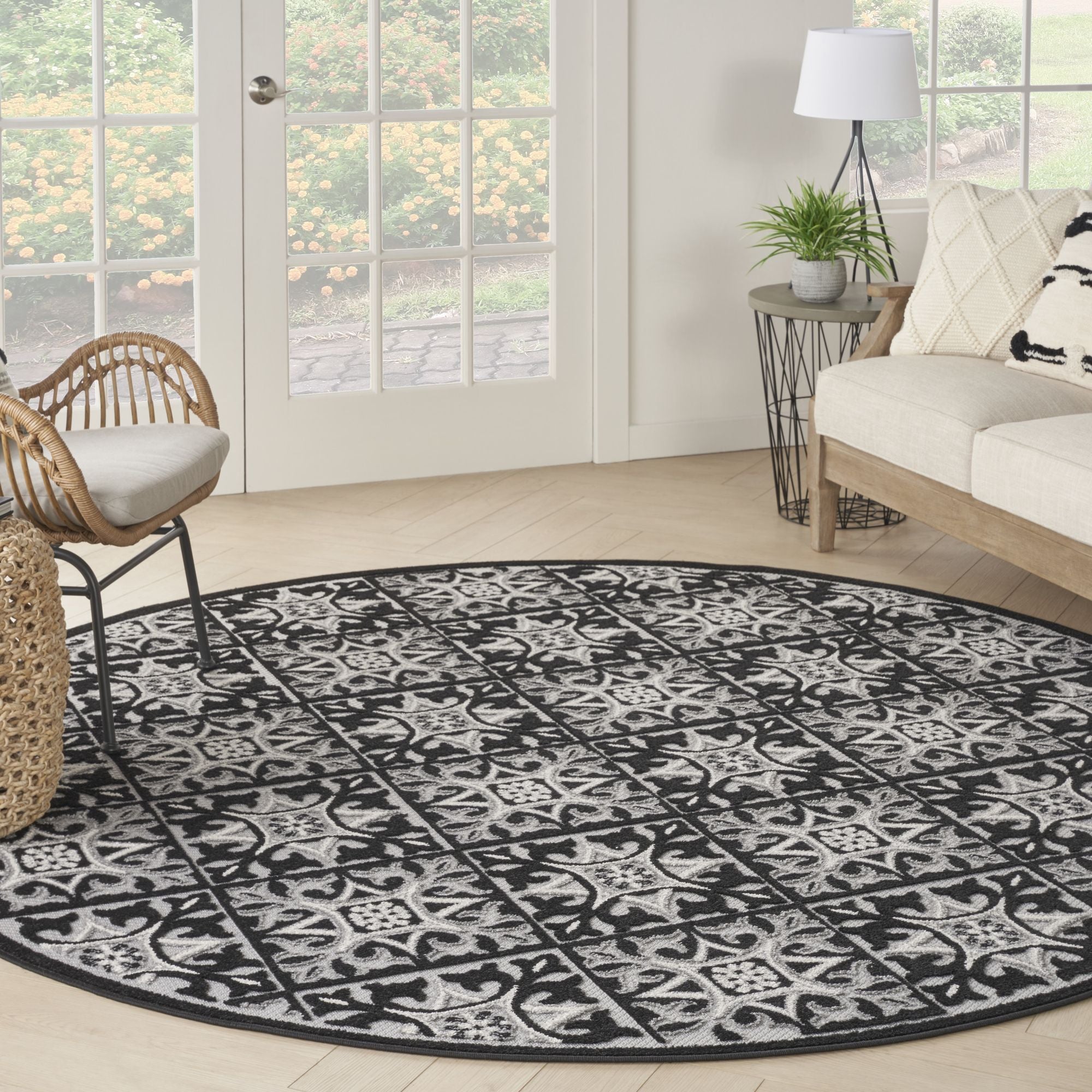 Black White Contemporary Indoor Outdoor Geometric Area Rug
