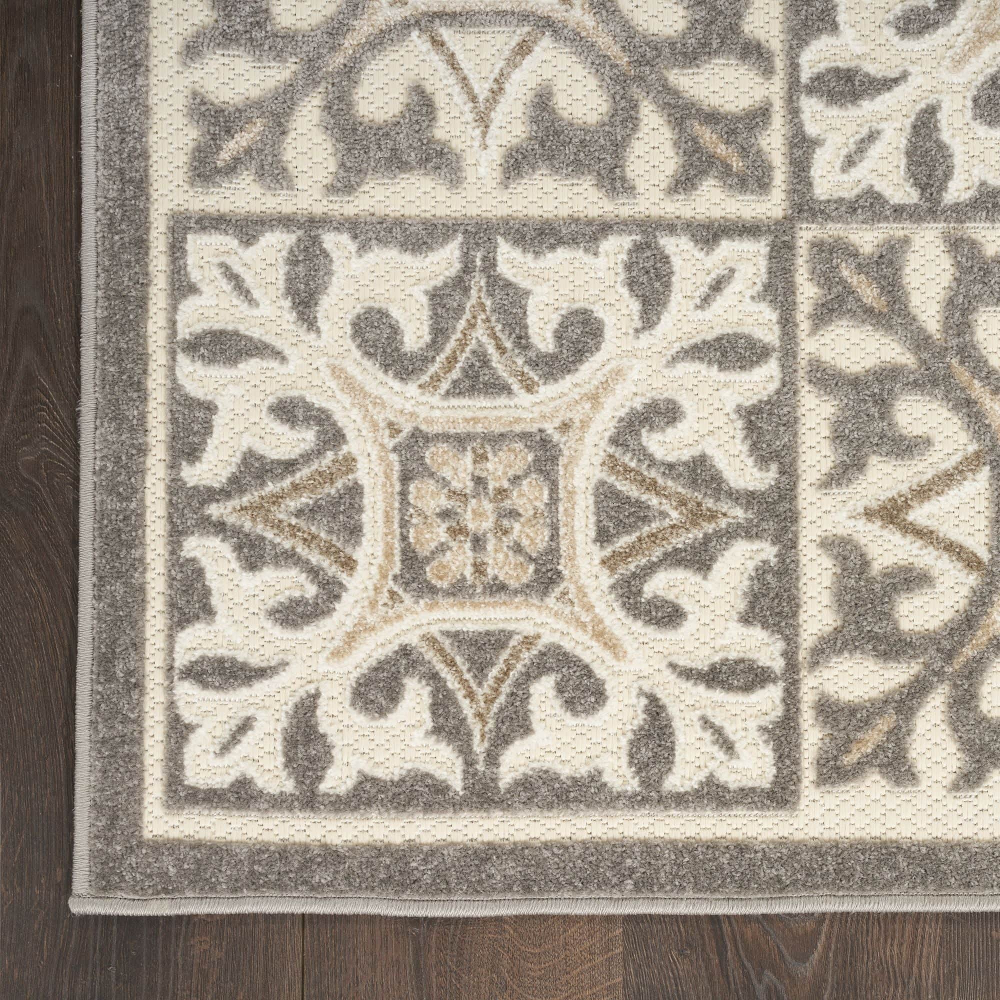 Ivory Grey Contemporary Indoor Outdoor Geometric Area Rug