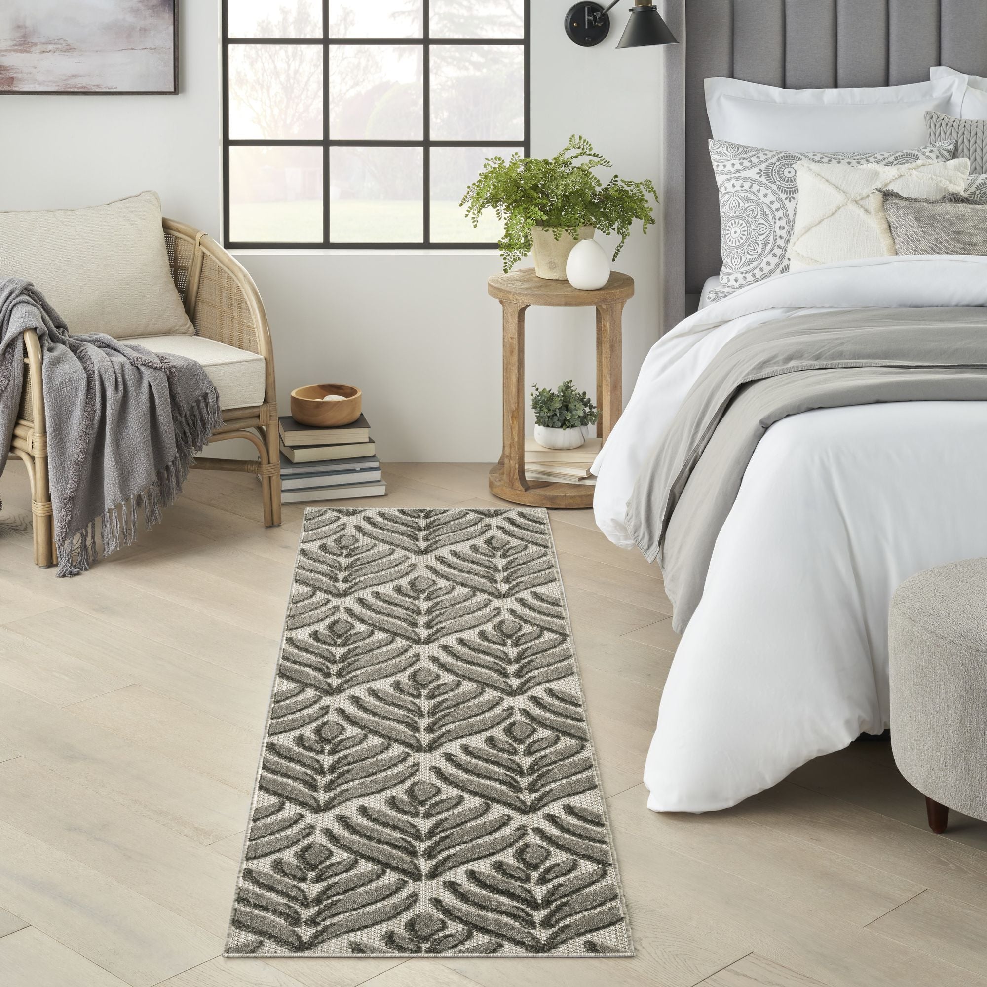 Charcoal Tropical Palm Leaf Indoor-Outdoor Rug