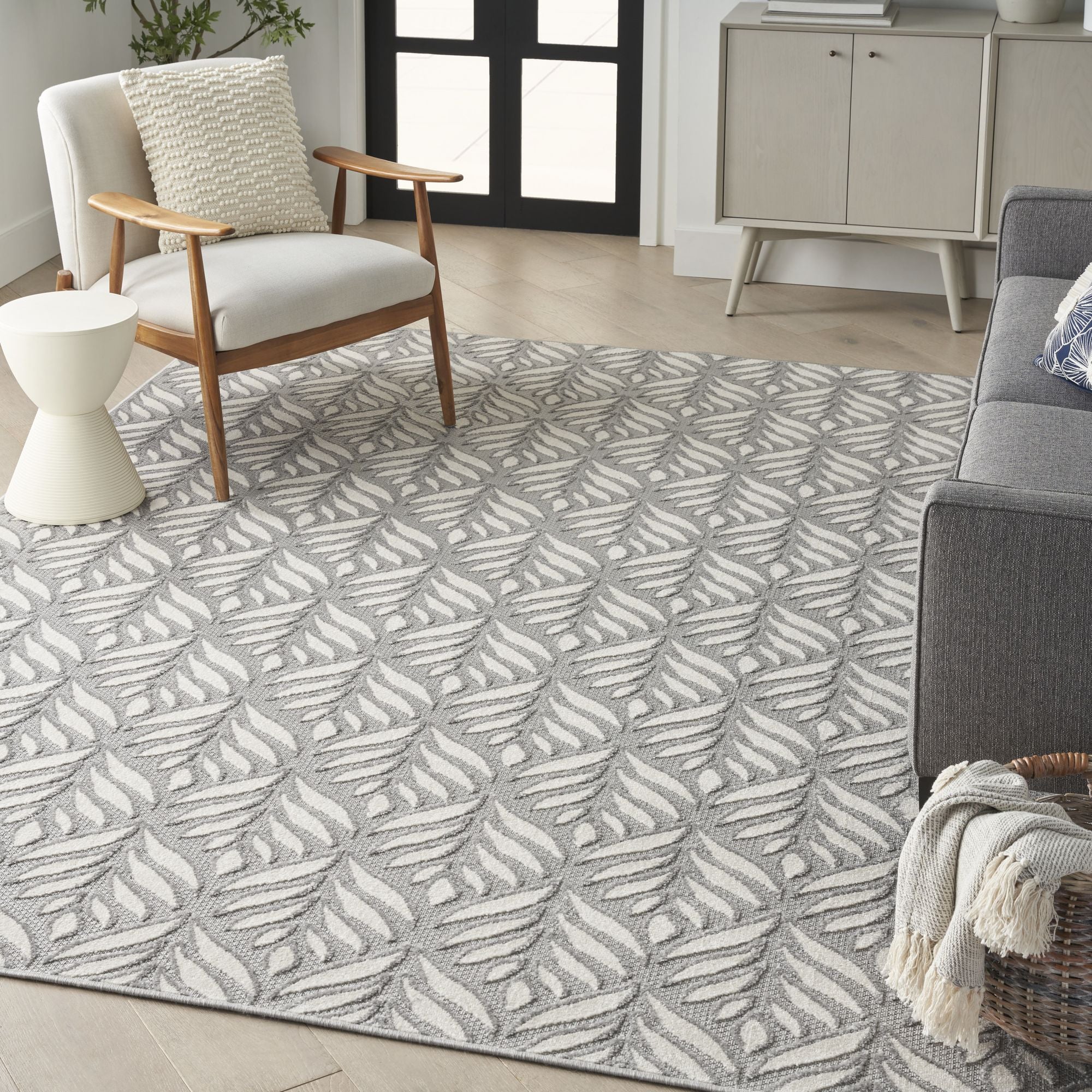 Grey Tropical Palm Leaf Indoor-Outdoor Rug