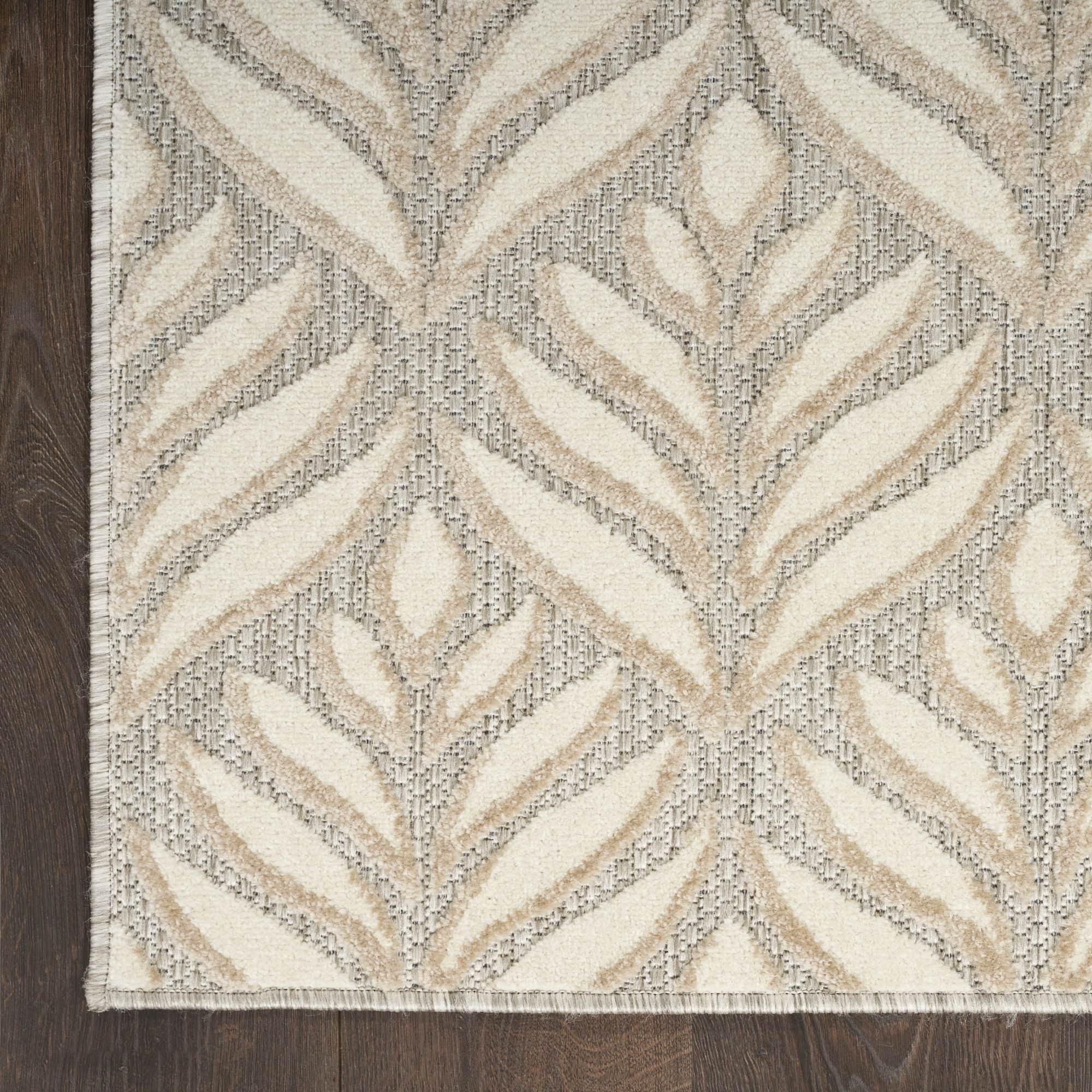 Ivory Grey Tropical Palm Leaf Indoor-Outdoor Rug
