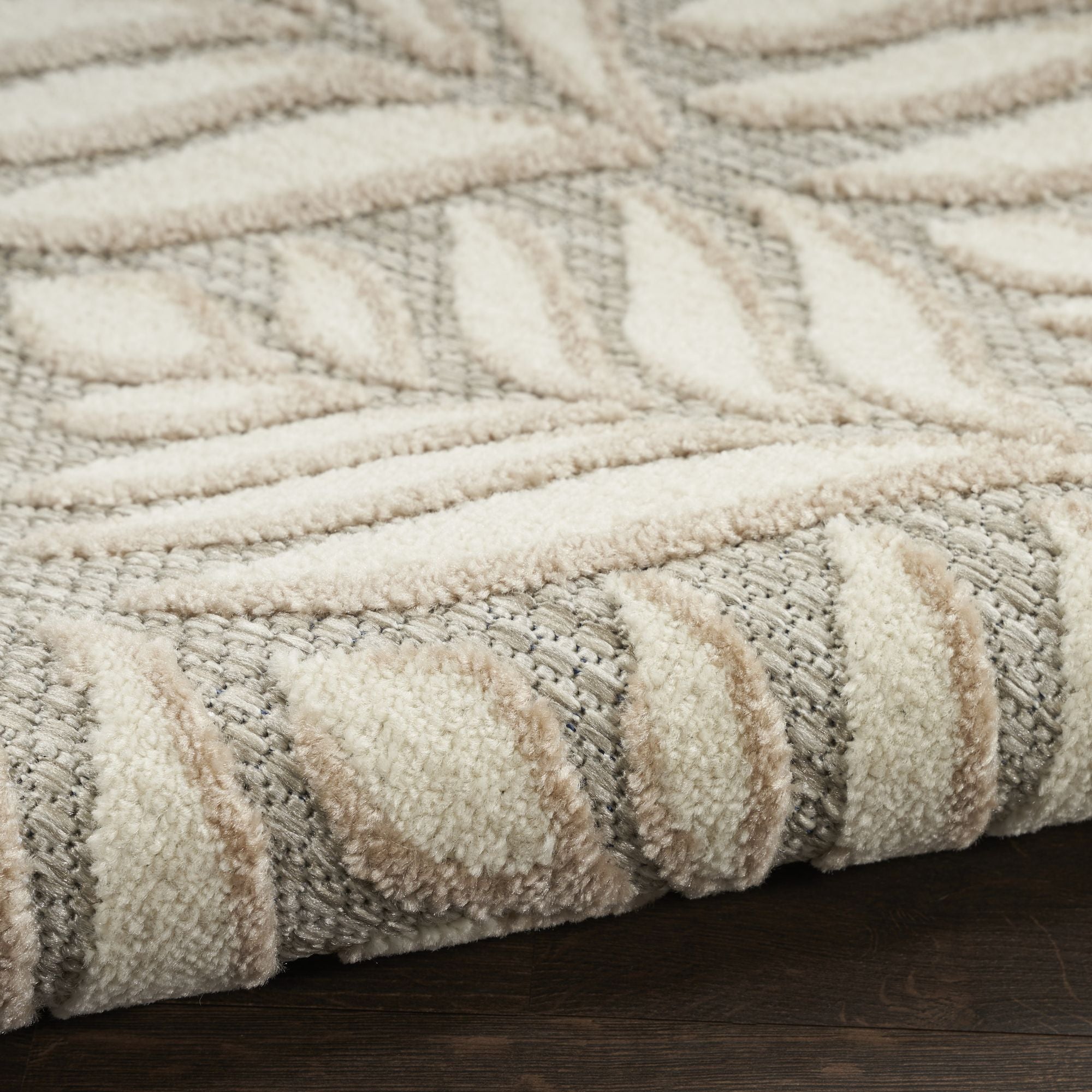 Ivory Grey Tropical Palm Leaf Indoor-Outdoor Rug