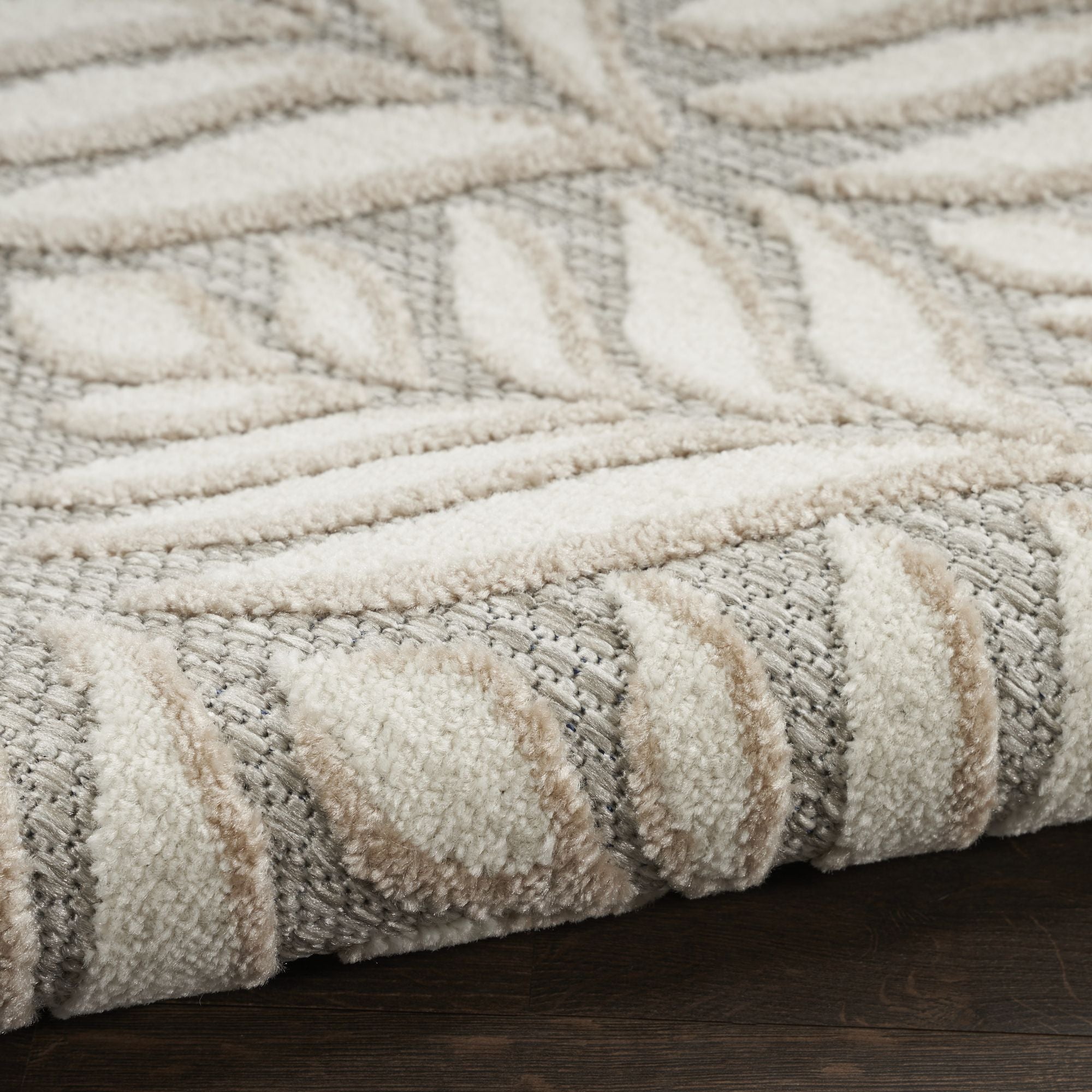 Ivory Grey Tropical Palm Leaf Indoor-Outdoor Rug