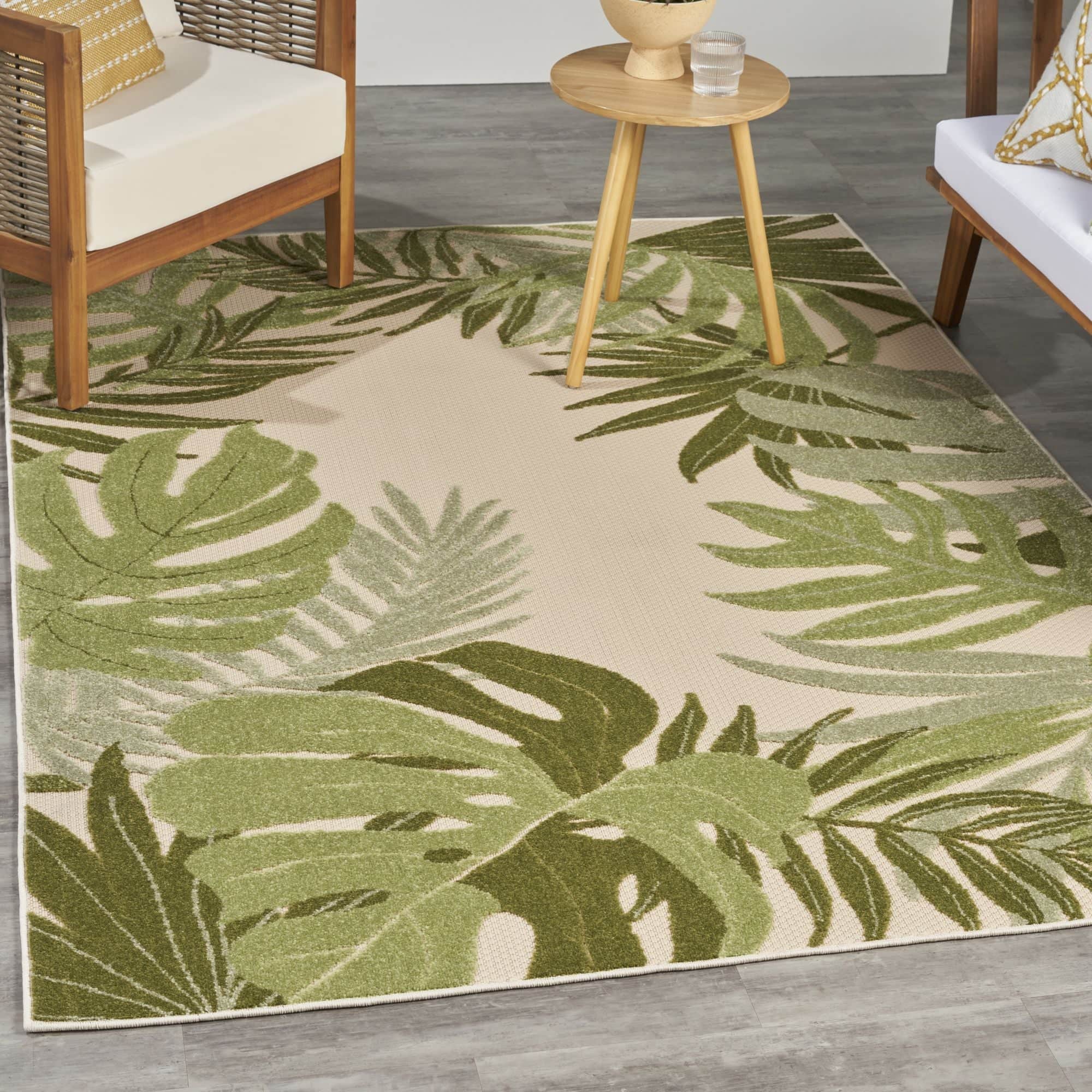 Ivory Green Indoor Outdoor Polypropylene Palm Leaf Rug