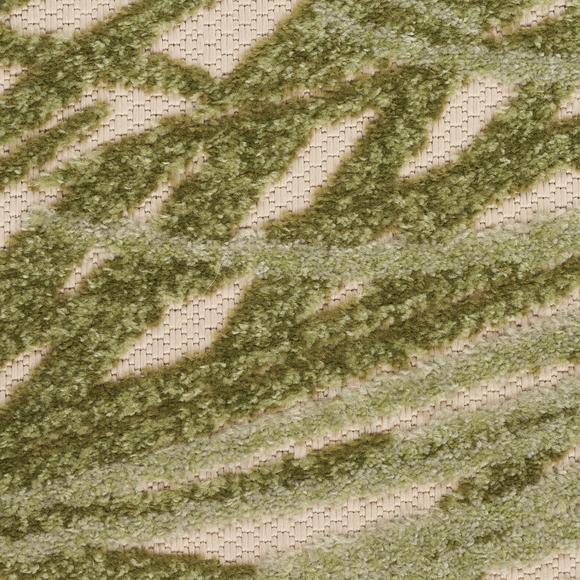 Ivory Green Tropical Leaf Indoor Outdoor Patio Rug