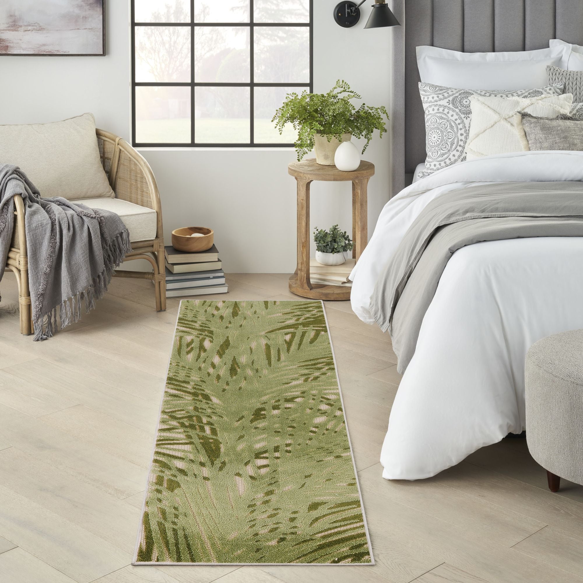 Ivory Green Tropical Leaf Indoor Outdoor Patio Rug