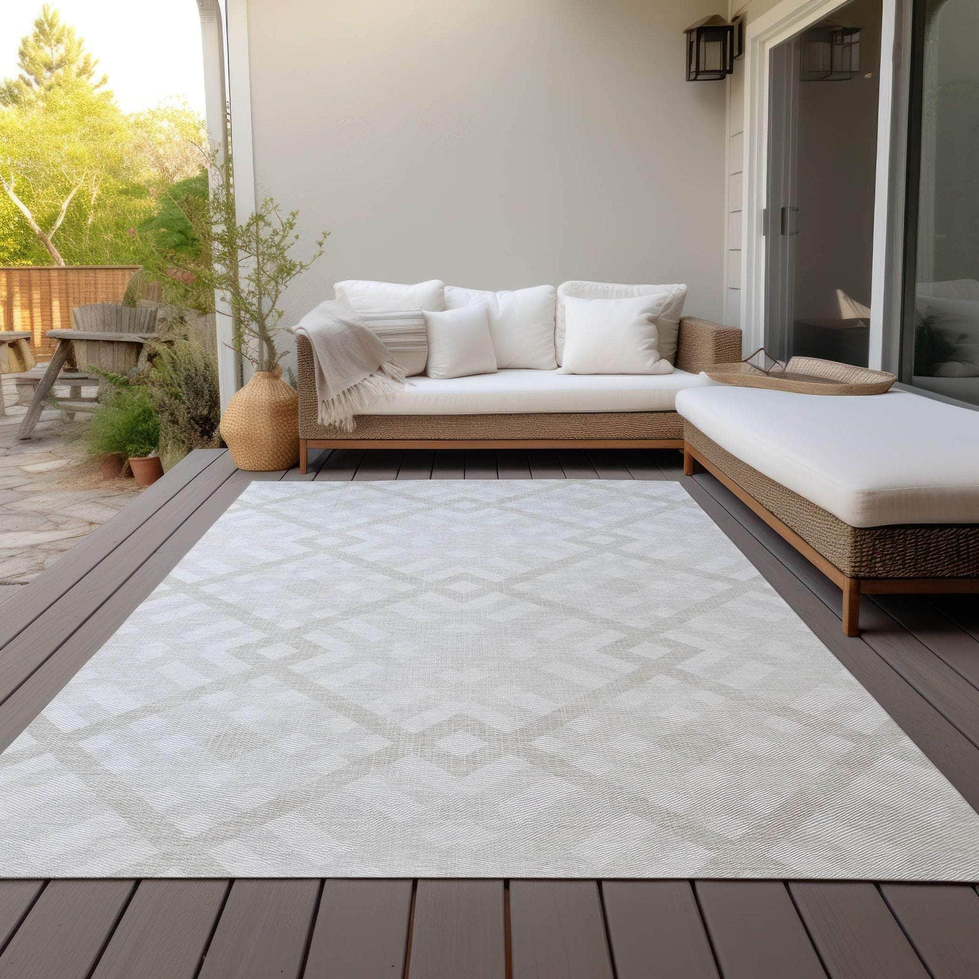Machine Made ACN616 Ivory Rugs #color_ivory