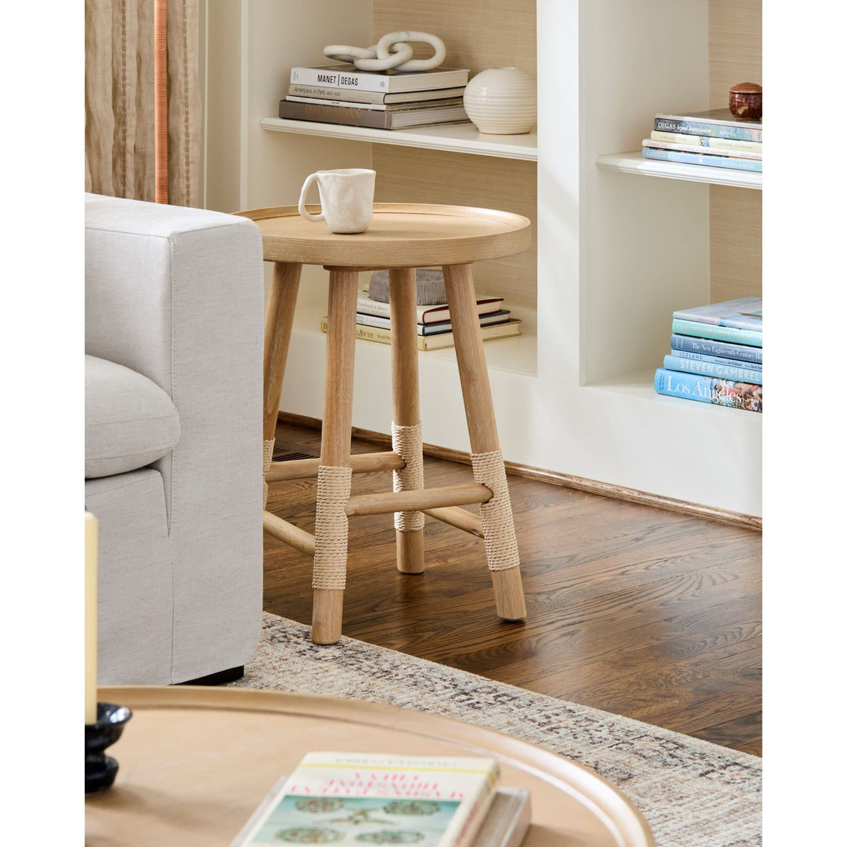 Esmarca End Table - styleshot 202