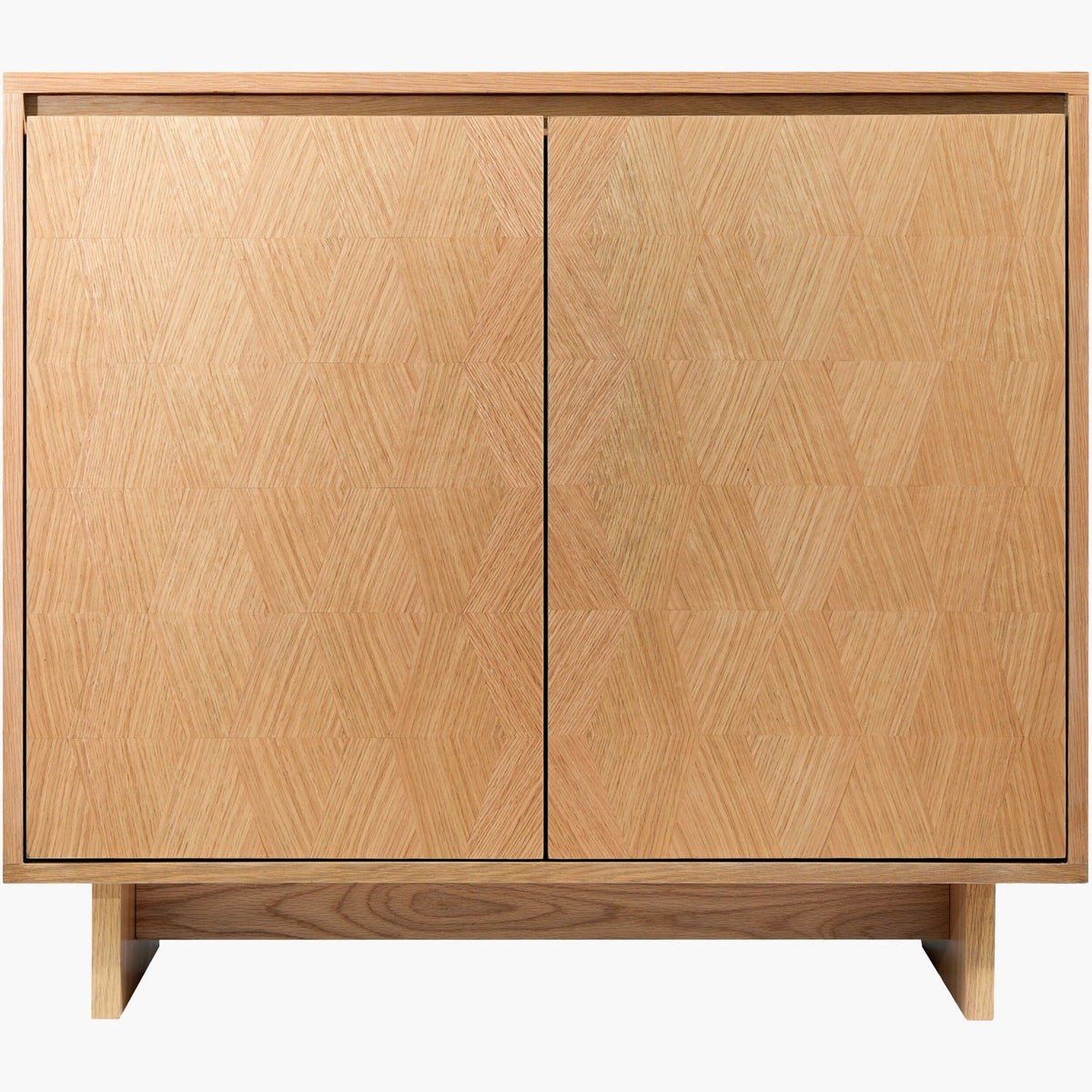 Ventana Cabinet - detail front
