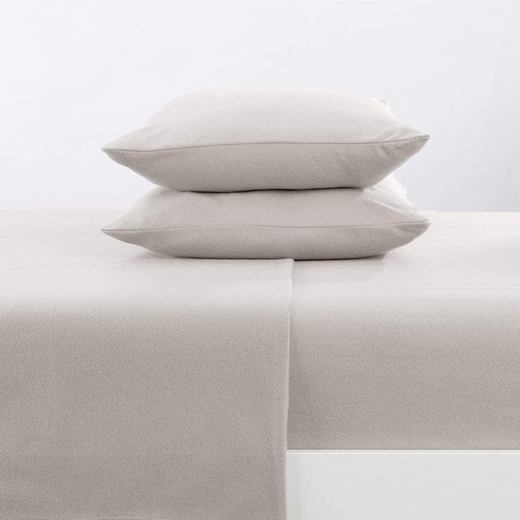 4-Piece Solid Fleece Sheet - Christina Collection