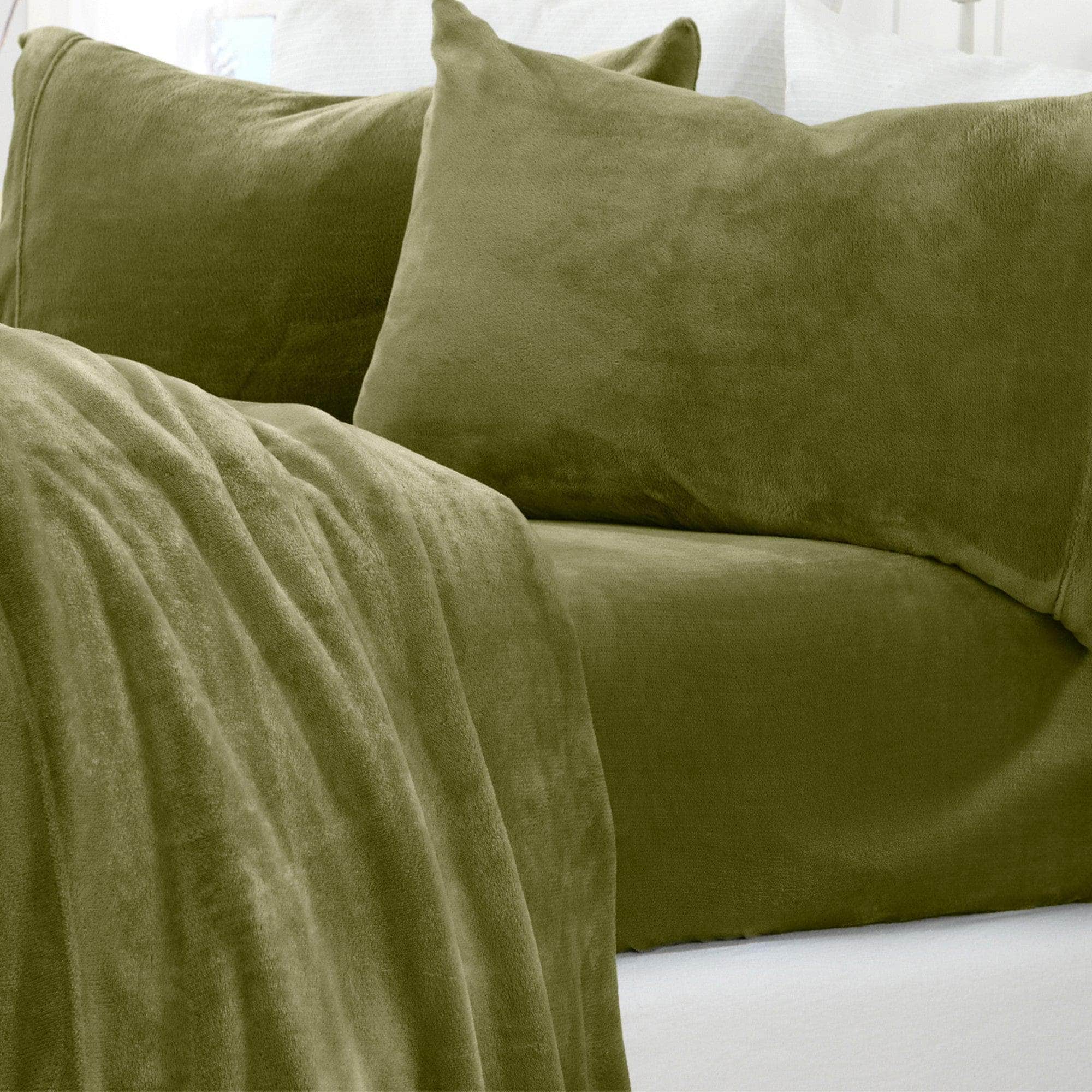 4-Piece Solid Plush Sheet - Velvet Luxe Collection