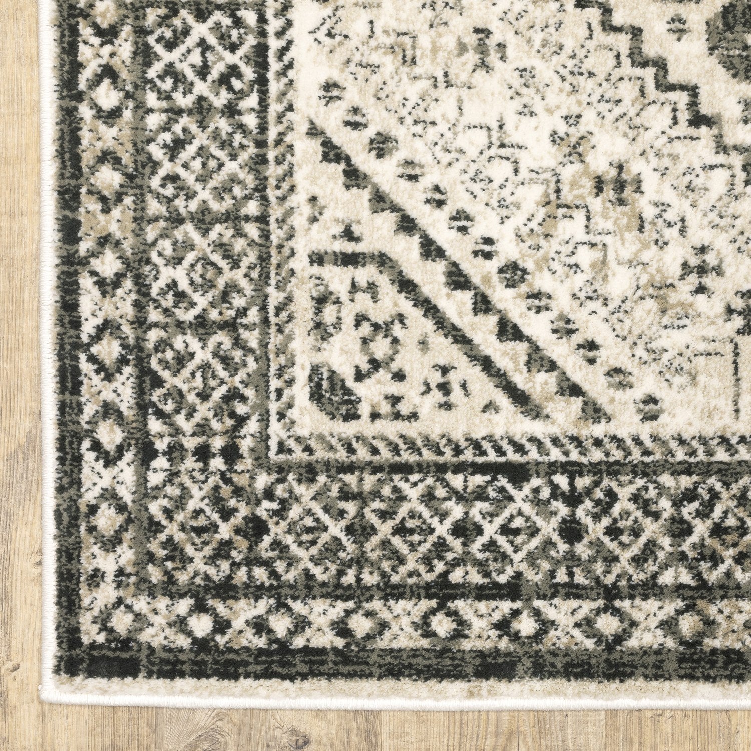 Georgia Distressed Oriental Ivory Grey Farmhouse Rug - Georgia 659C0