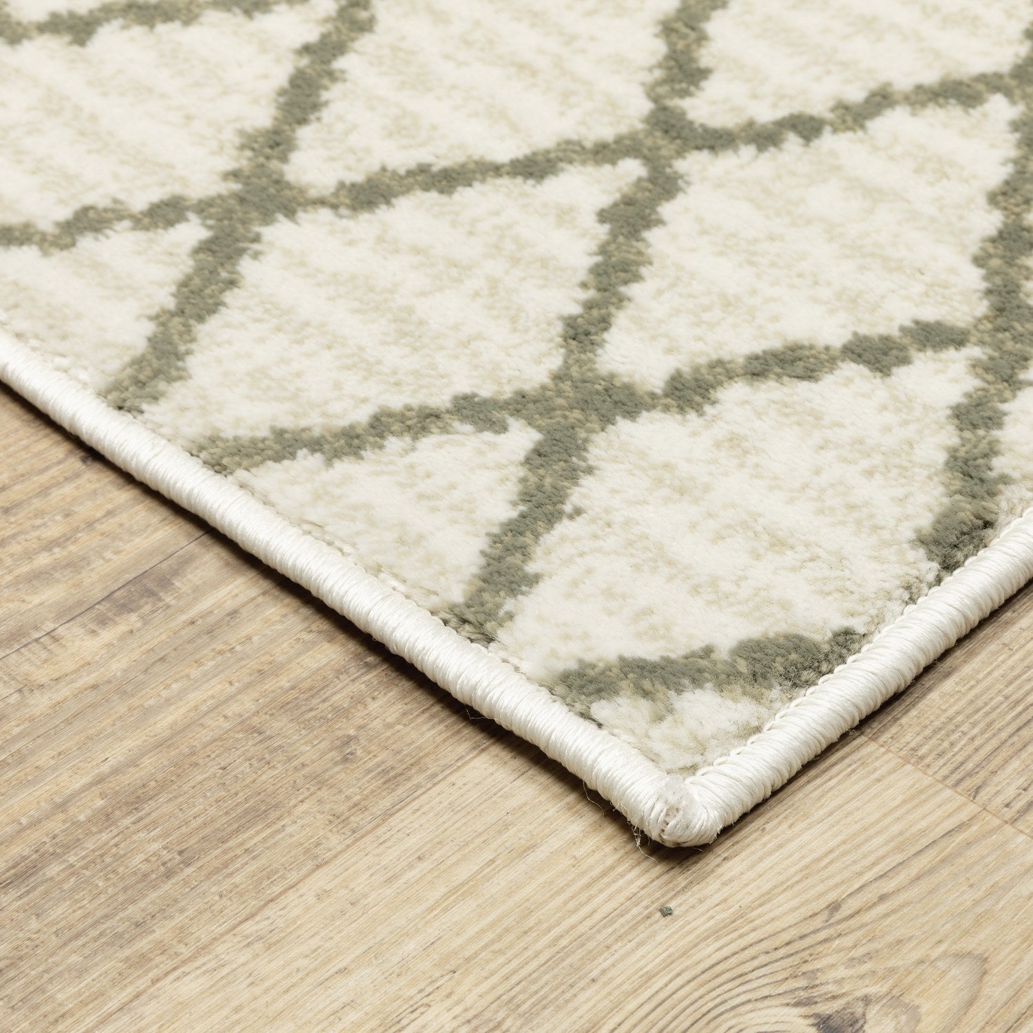 Georgia Moroccan Trellis Ivory Grey Farmhouse Rug - Georgia 717B0