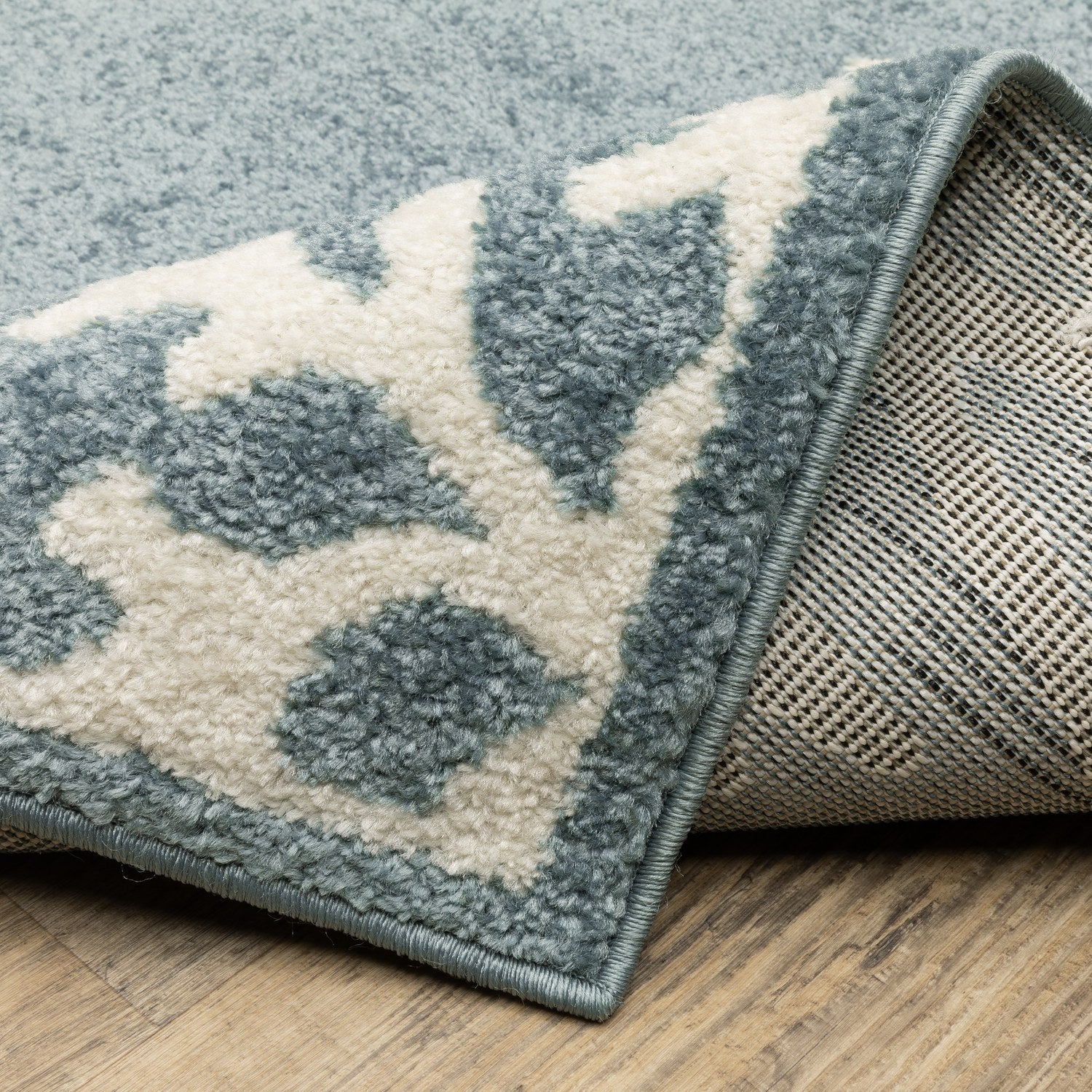 Quinn Coral Border Blue Ivory Textured Frieze Rug - Quinn QUI07