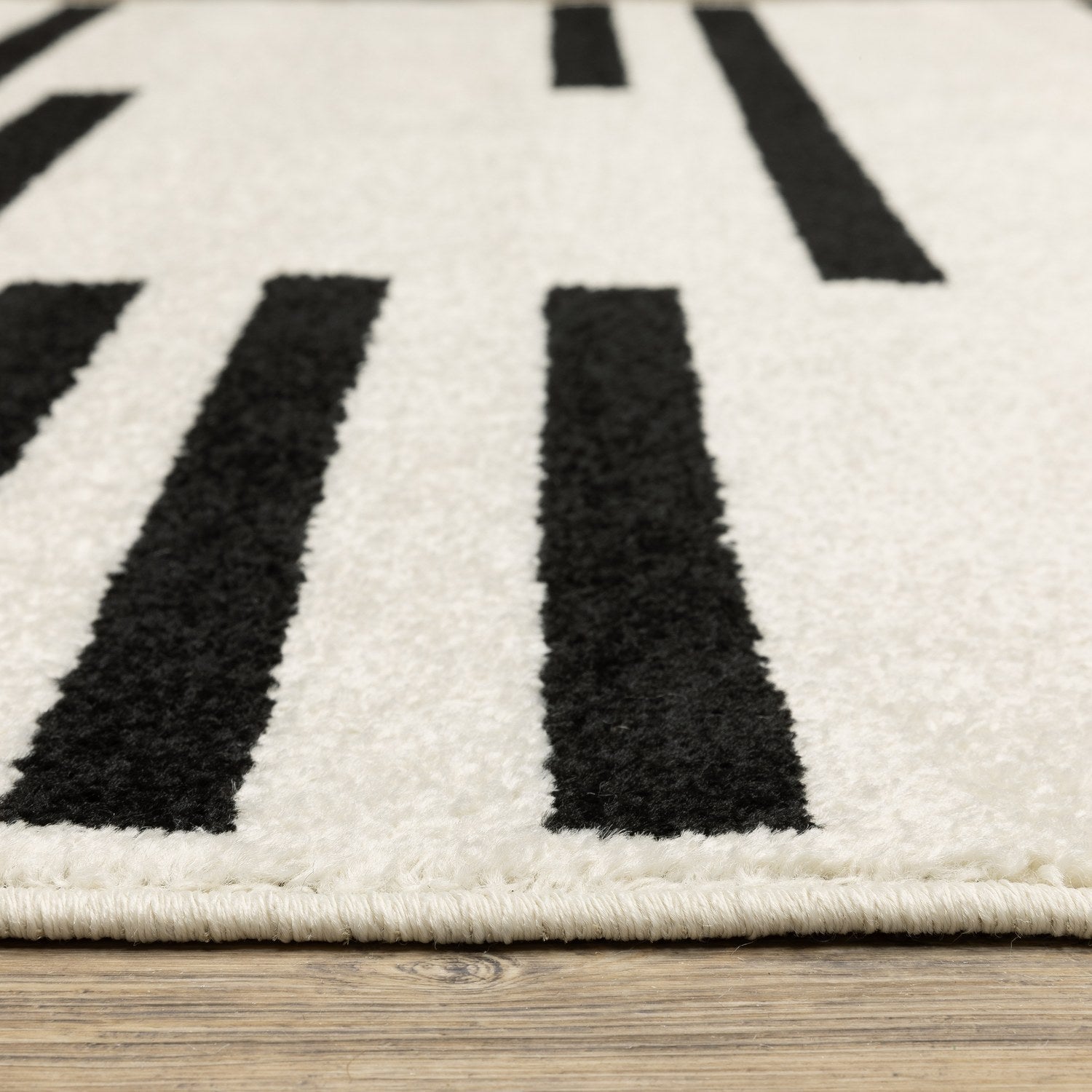 Quinn Broken Stripe Beige Black Textured Frieze Rug - Quinn QUI10