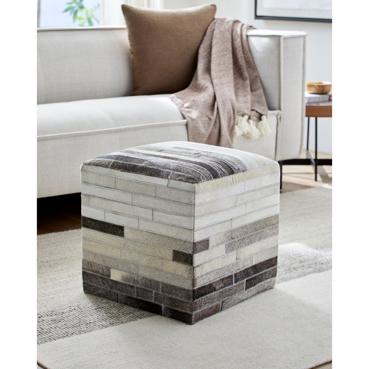 Appalachian Ottoman - styleshot 201