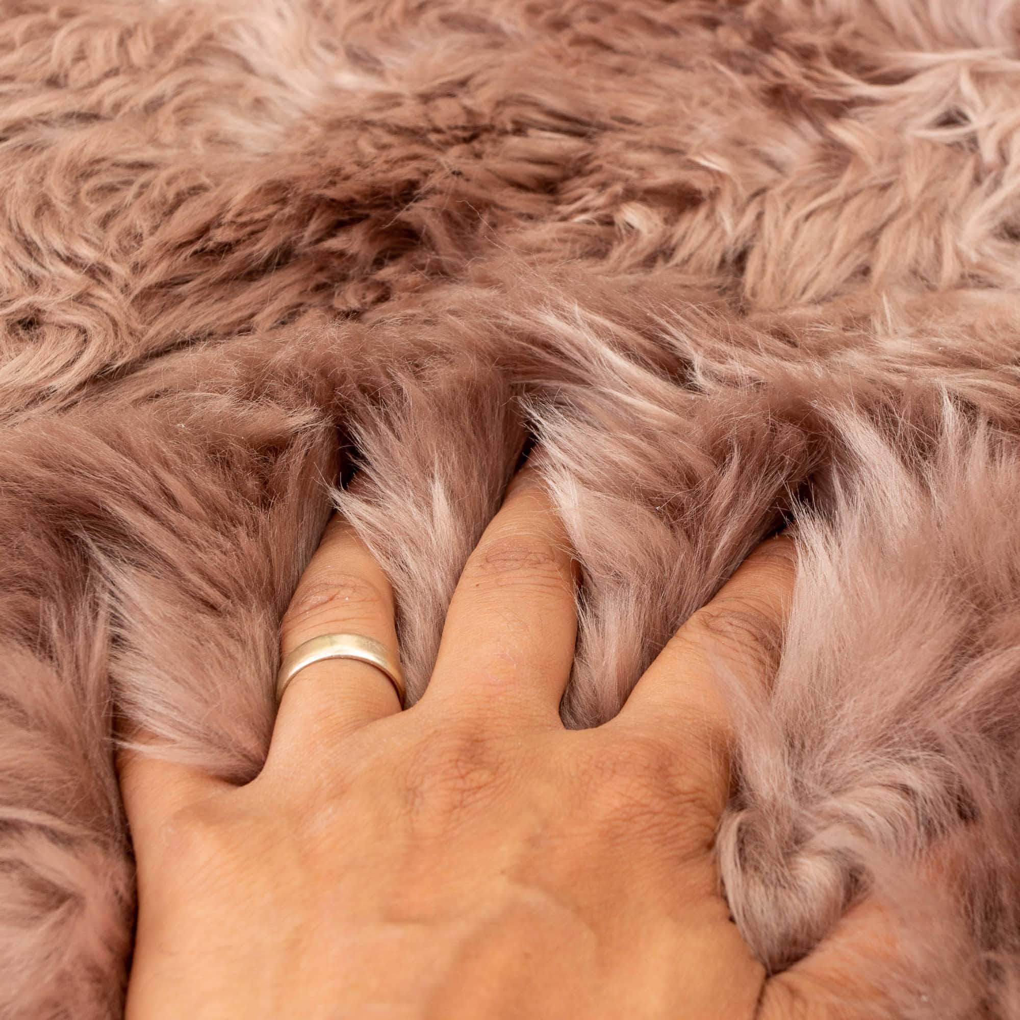 Natural Sheepskin Rug Shearling Fur Pelt #size_4' x 6'