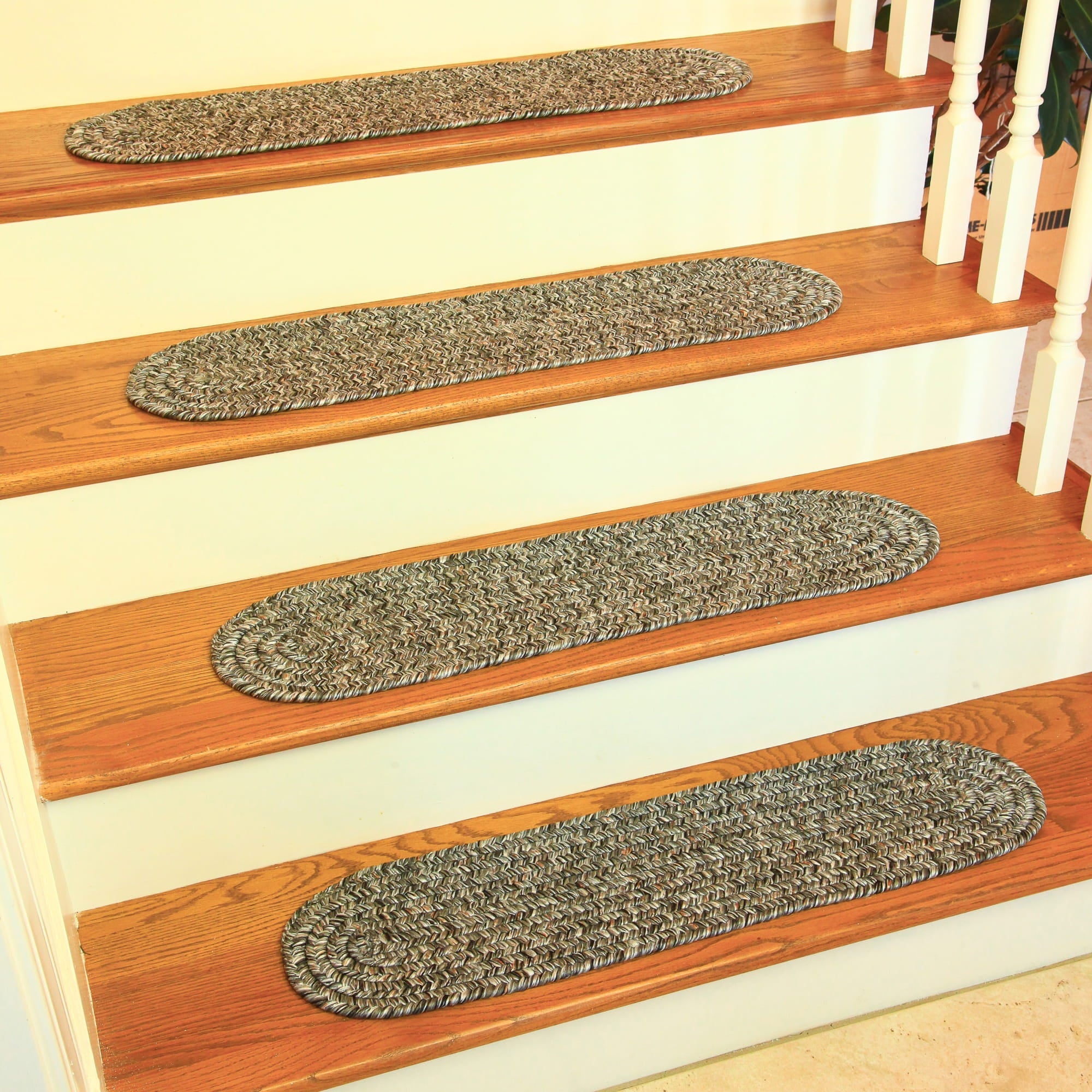 Sandi Tweed Stair Treads #color_graphite