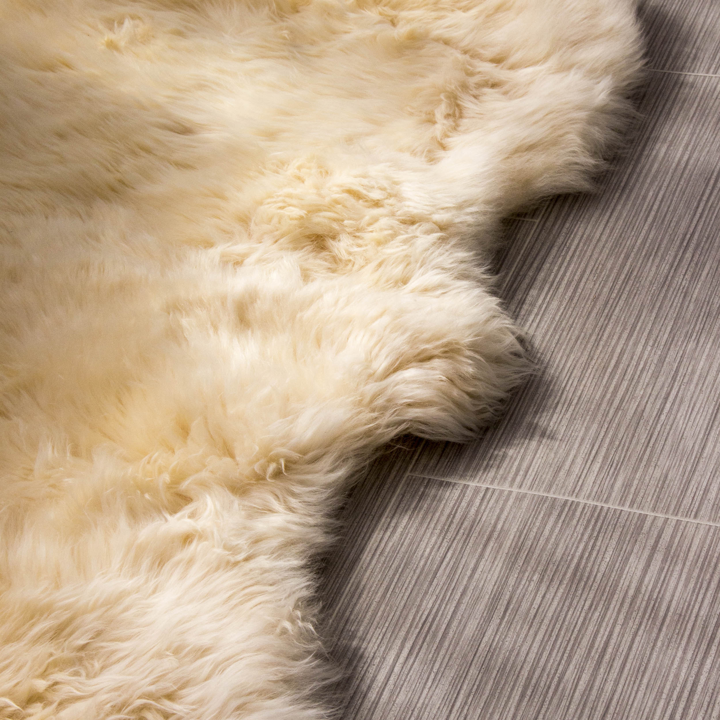 Natural Sheepskin Rug Shearling Fur Pelt #color_champagne