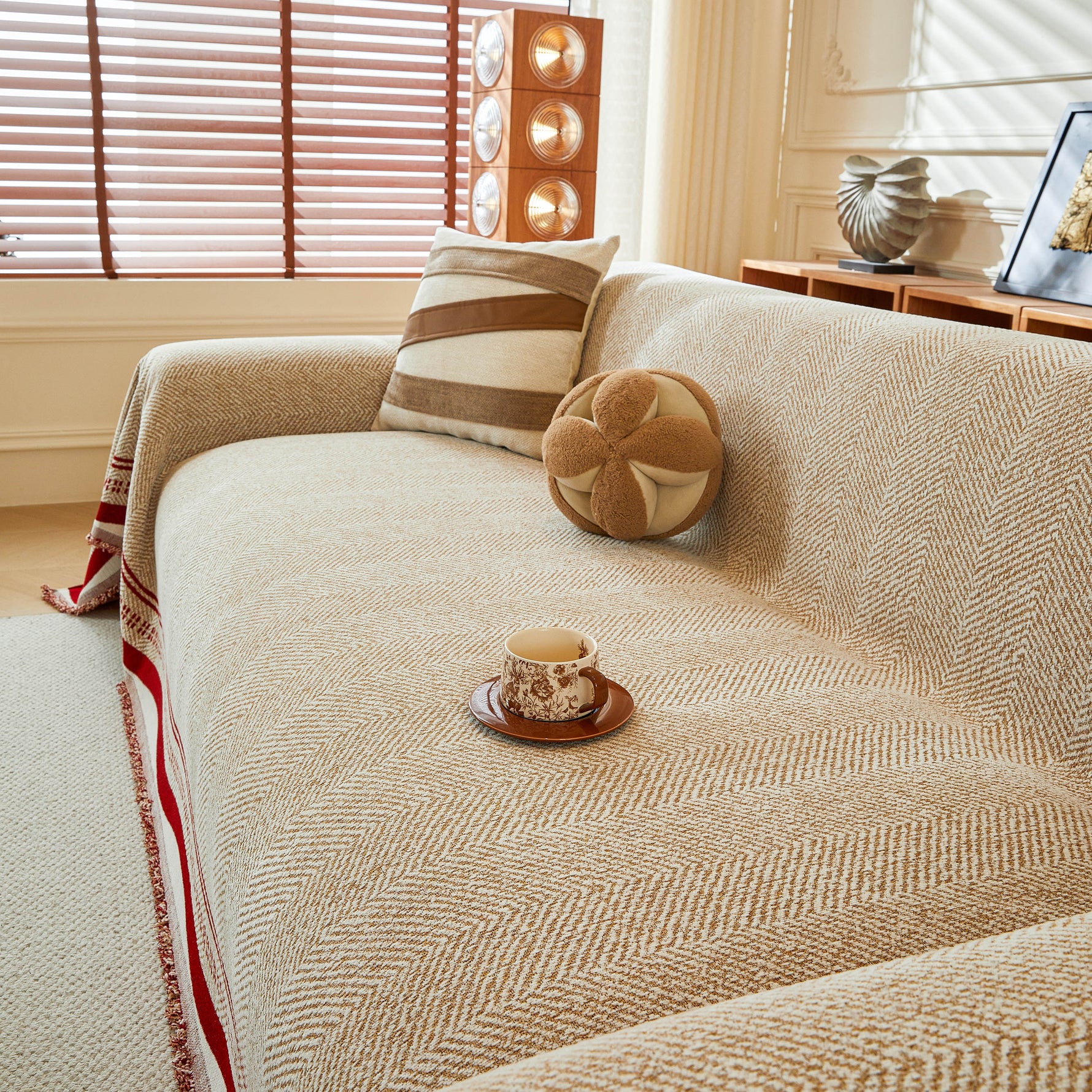 Reversible Herringbone Sofa Cover, 2-in-1 Classic British Throw Blanket for Couch