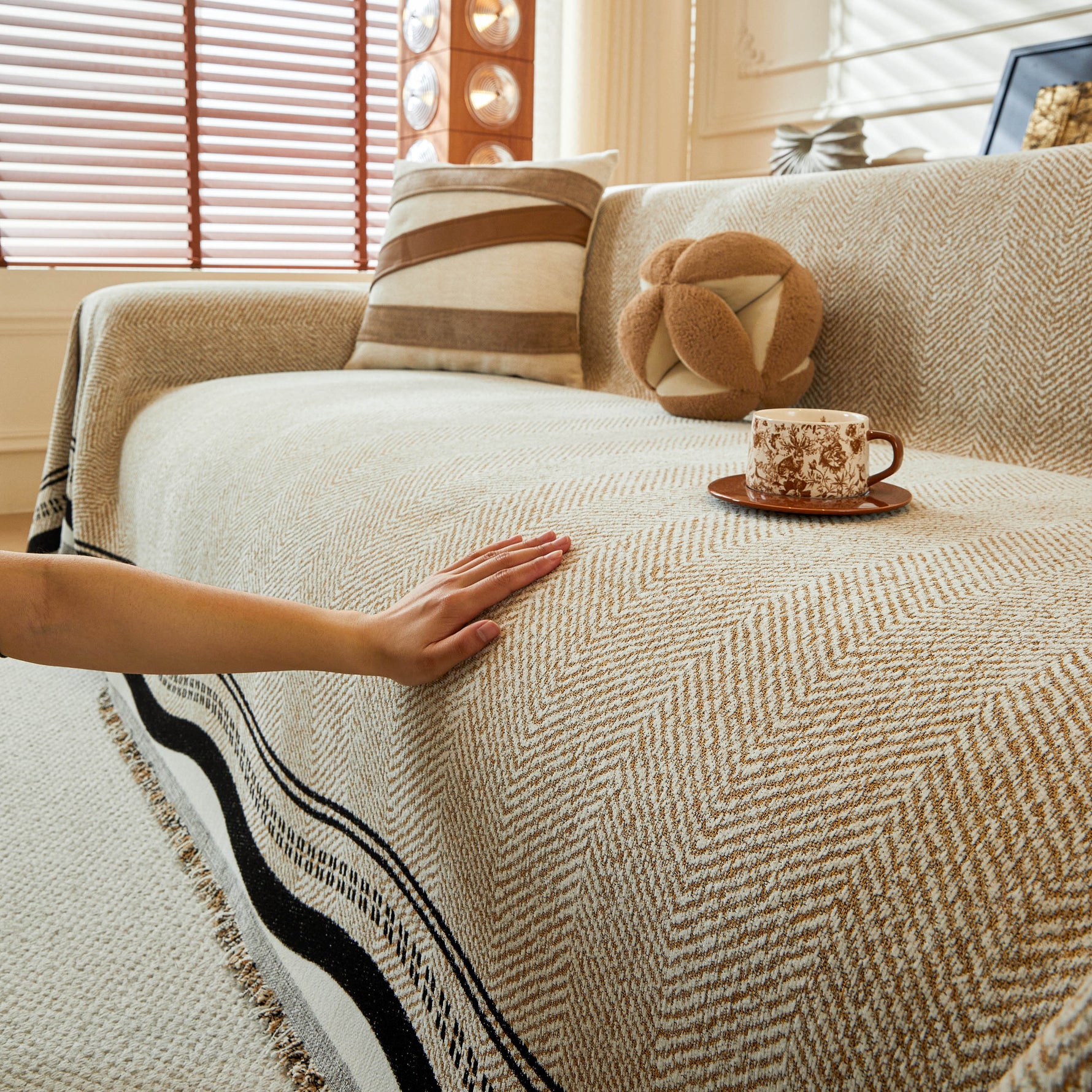 Reversible Herringbone Sofa Cover, 2-in-1 Classic British Throw Blanket for Couch