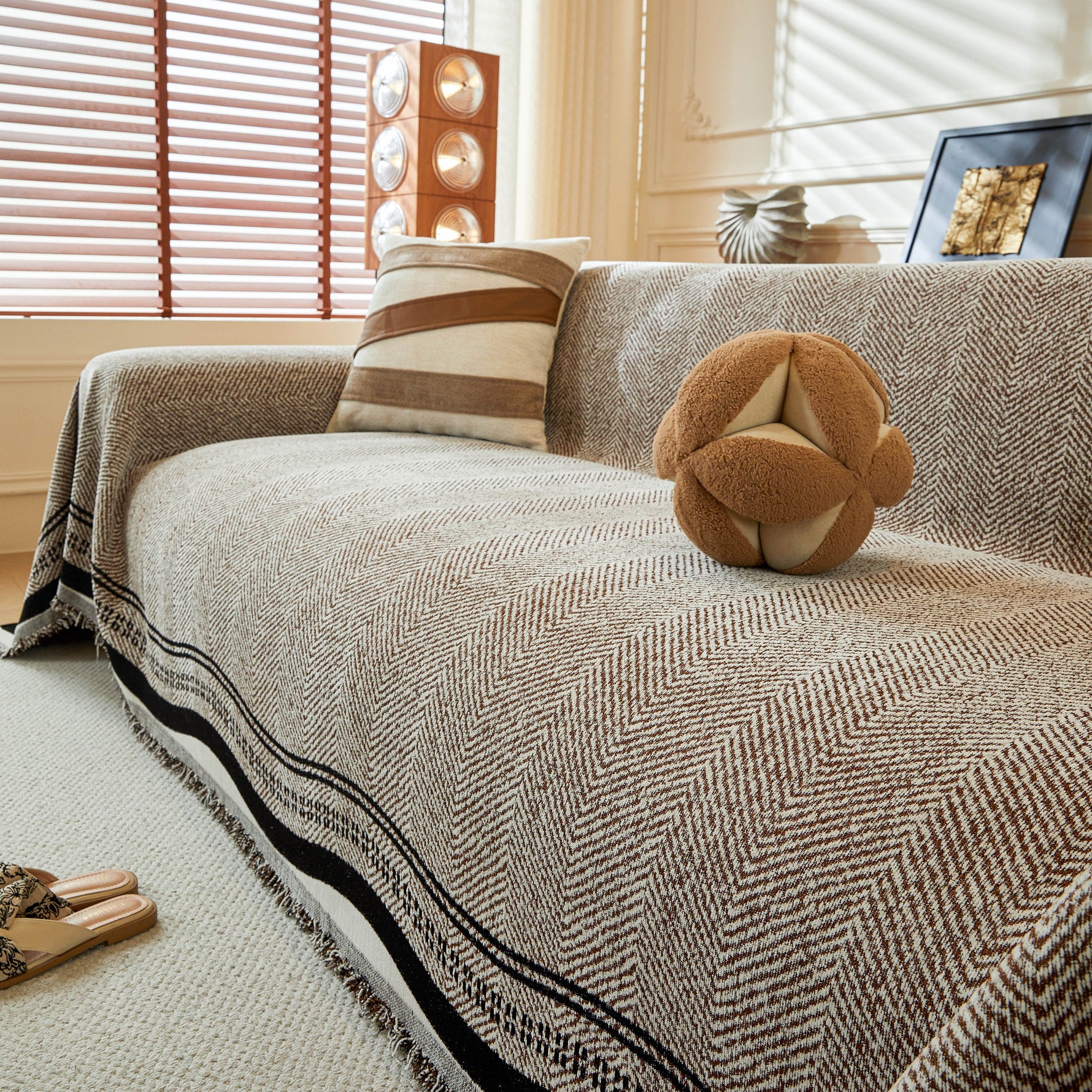 Reversible Herringbone Sofa Cover, 2-in-1 Classic British Throw Blanket for Couch