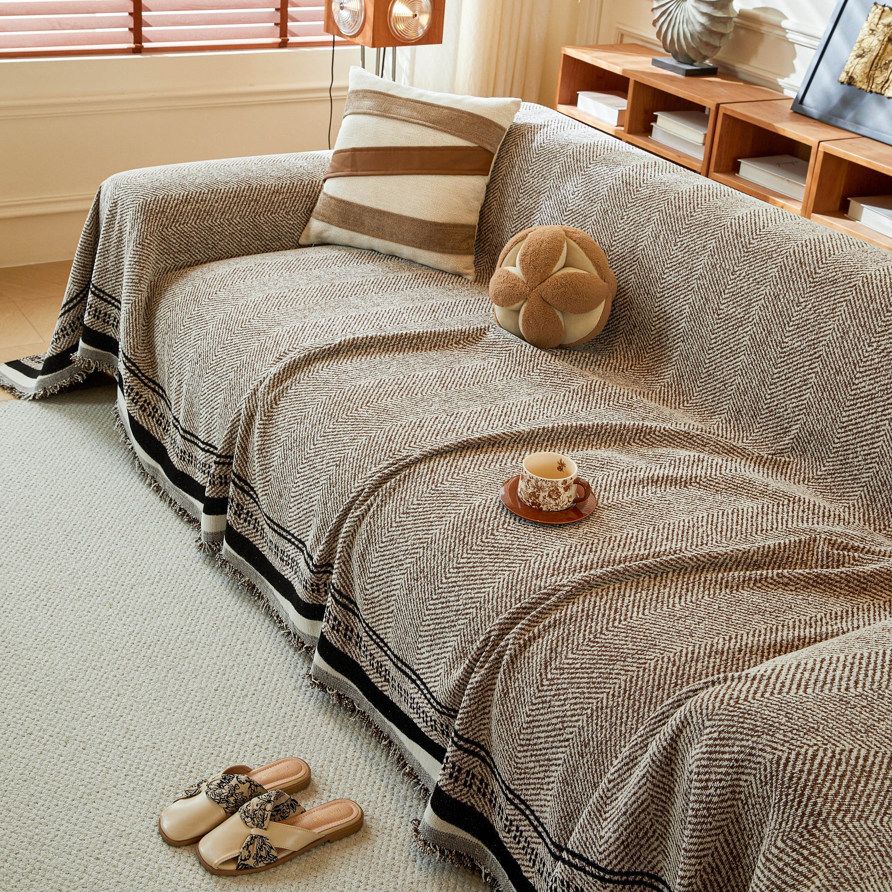 Reversible Herringbone Sofa Cover, 2-in-1 Classic British Throw Blanket for Couch