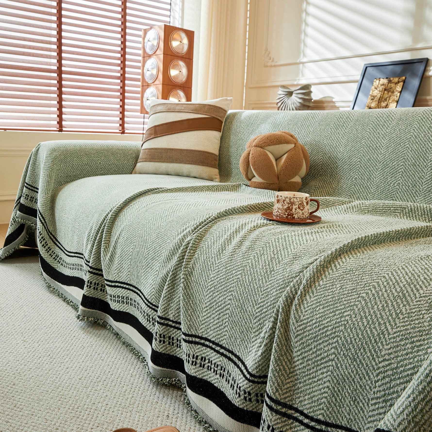 Reversible Herringbone Sofa Cover, 2-in-1 Classic British Throw Blanket for Couch