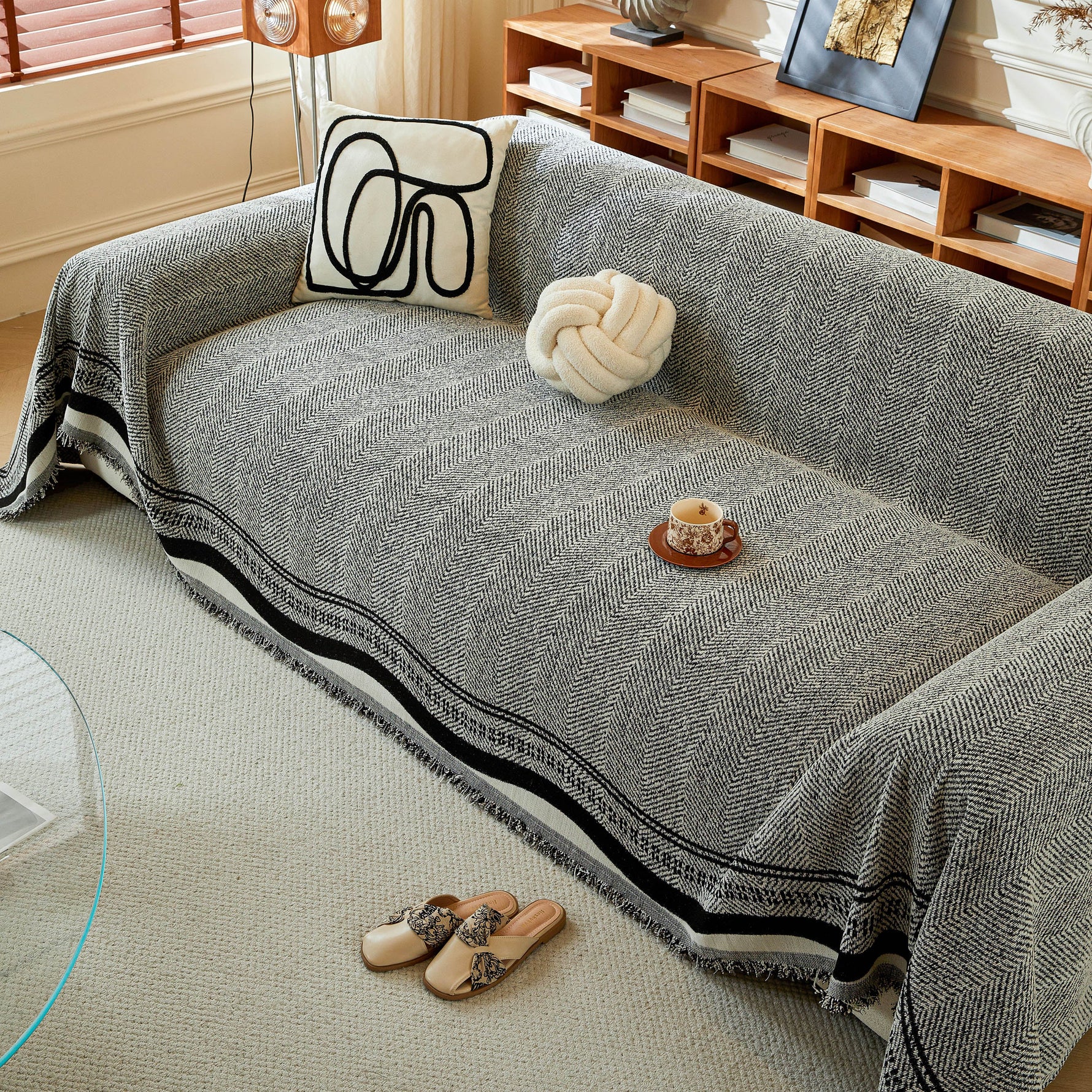 Reversible Herringbone Sofa Cover, 2-in-1 Classic British Throw Blanket for Couch