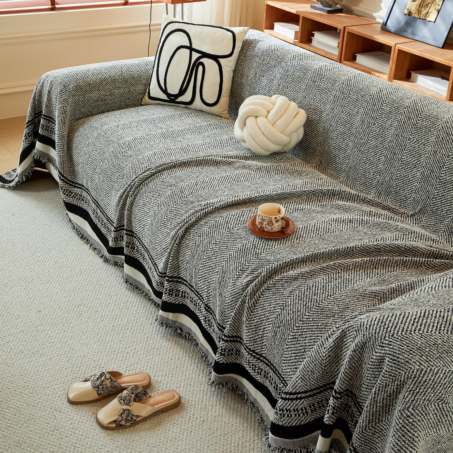 Reversible Herringbone Sofa Cover, 2-in-1 Classic British Throw Blanket for Couch